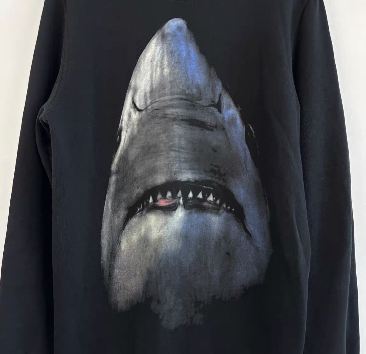 Givenchy Givenchy Shark Crew Neck Sweatshirt J42 Size US S / EU 44-46 / 1 - 3 Thumbnail