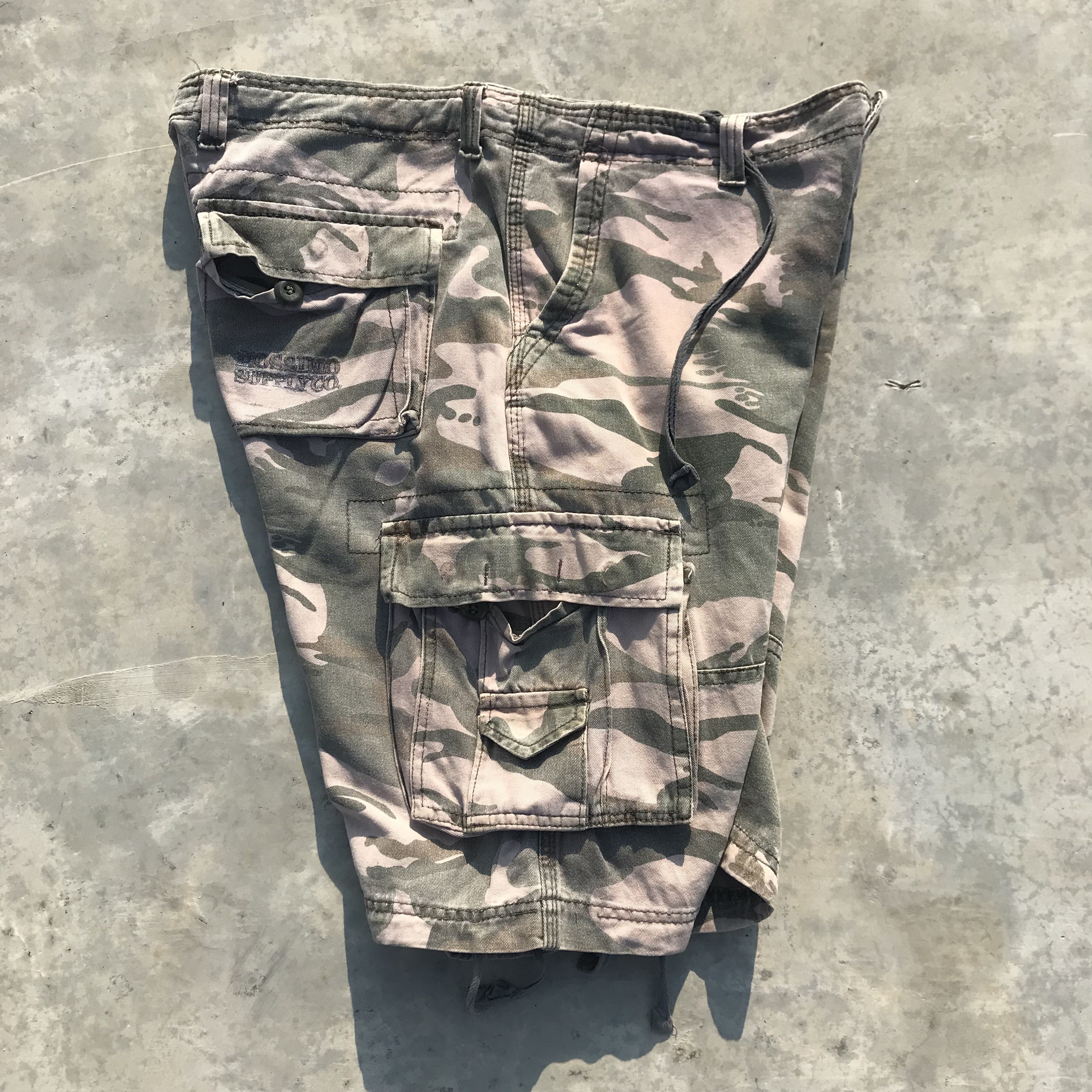 Mossimo Mossimo Supply Co Cargo Shortpants Military camouflage Size US 38 / EU 54 - 11 Thumbnail