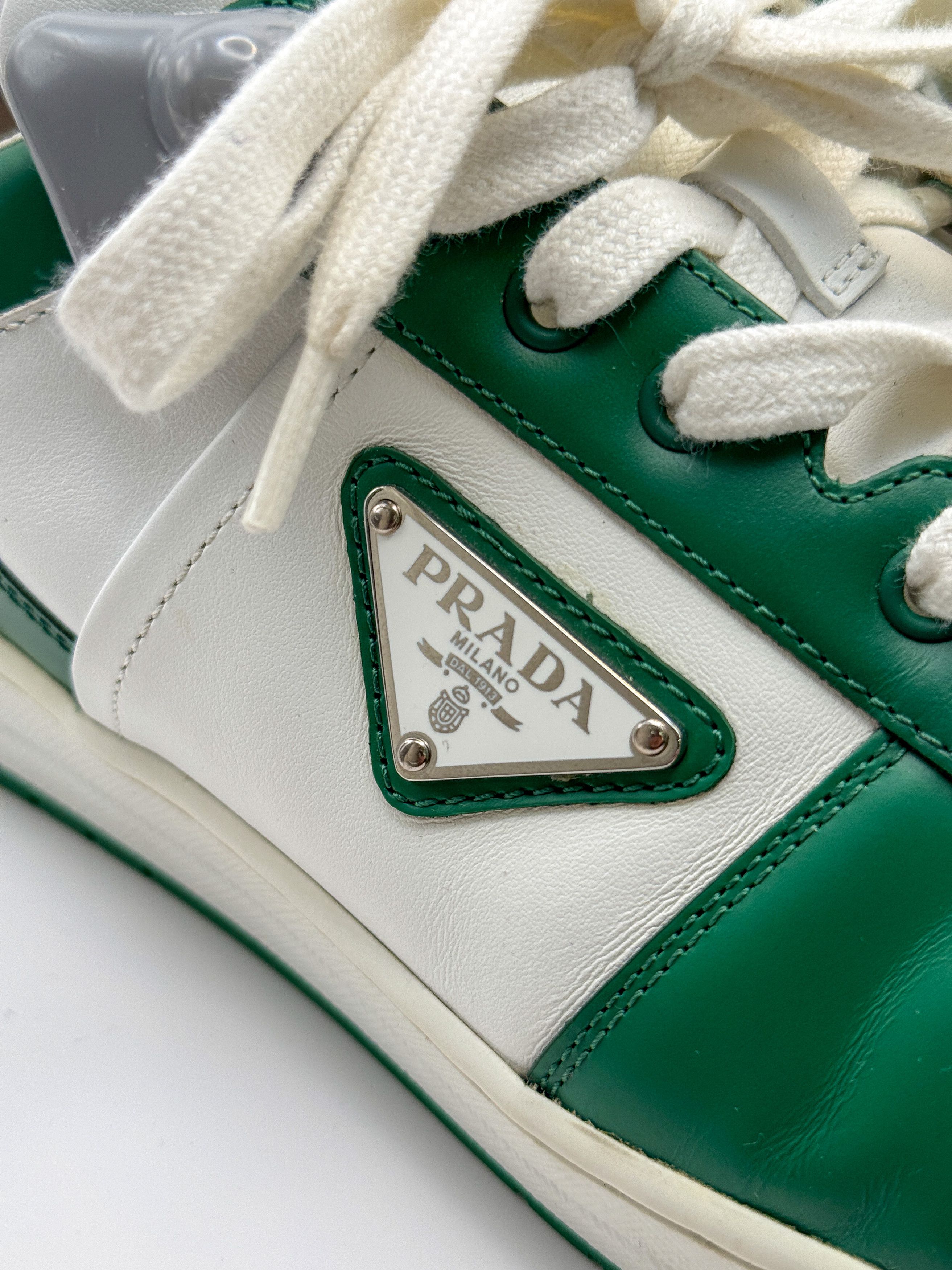 Prada Prada Downtown Sneakers Shoes White/Green Leather Size US 9 / EU 42 - 6 Thumbnail