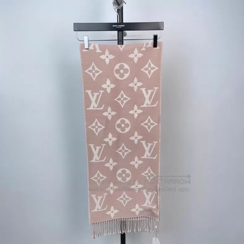 Louis Vuitton Louis Vuitton Dry Rose Pink Wool Scarf Size ONE SIZE - 5 Thumbnail