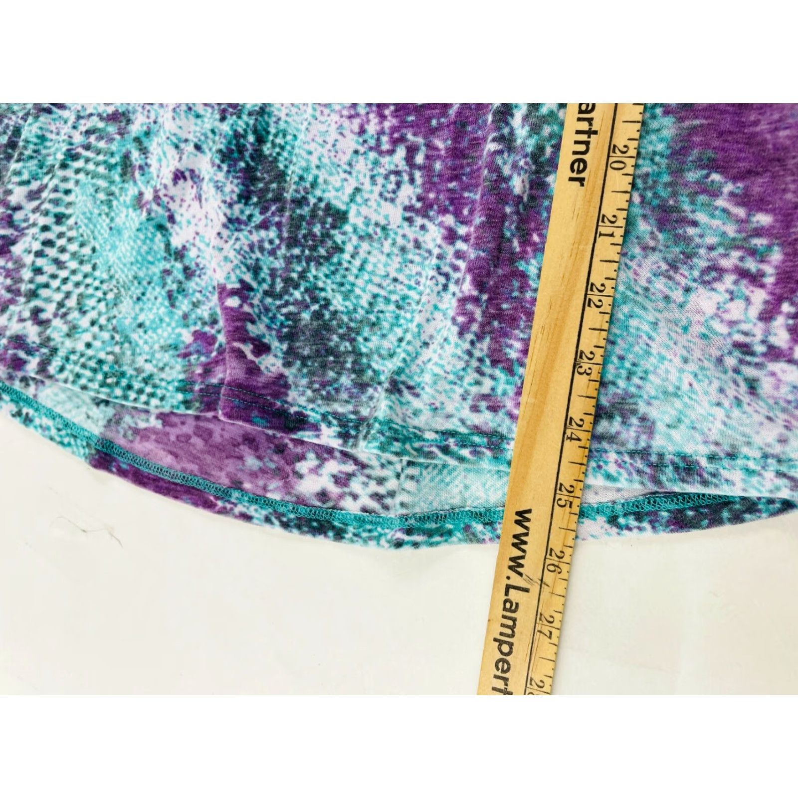 Vintage SOCIALITE T-Shirt Women XS Purple Blue Short Sleeve V-Neck NWT Distressed Modern Breathable casual Size XS / US 0-2 / IT 36-38 - 4 Thumbnail