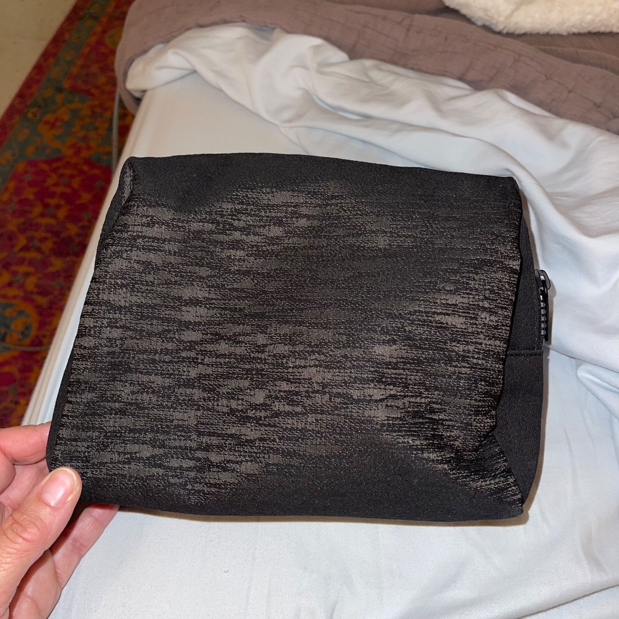 Lululemon Lululemon Womens Pouch Bag Charcoal Size ONE SIZE - 4 Thumbnail