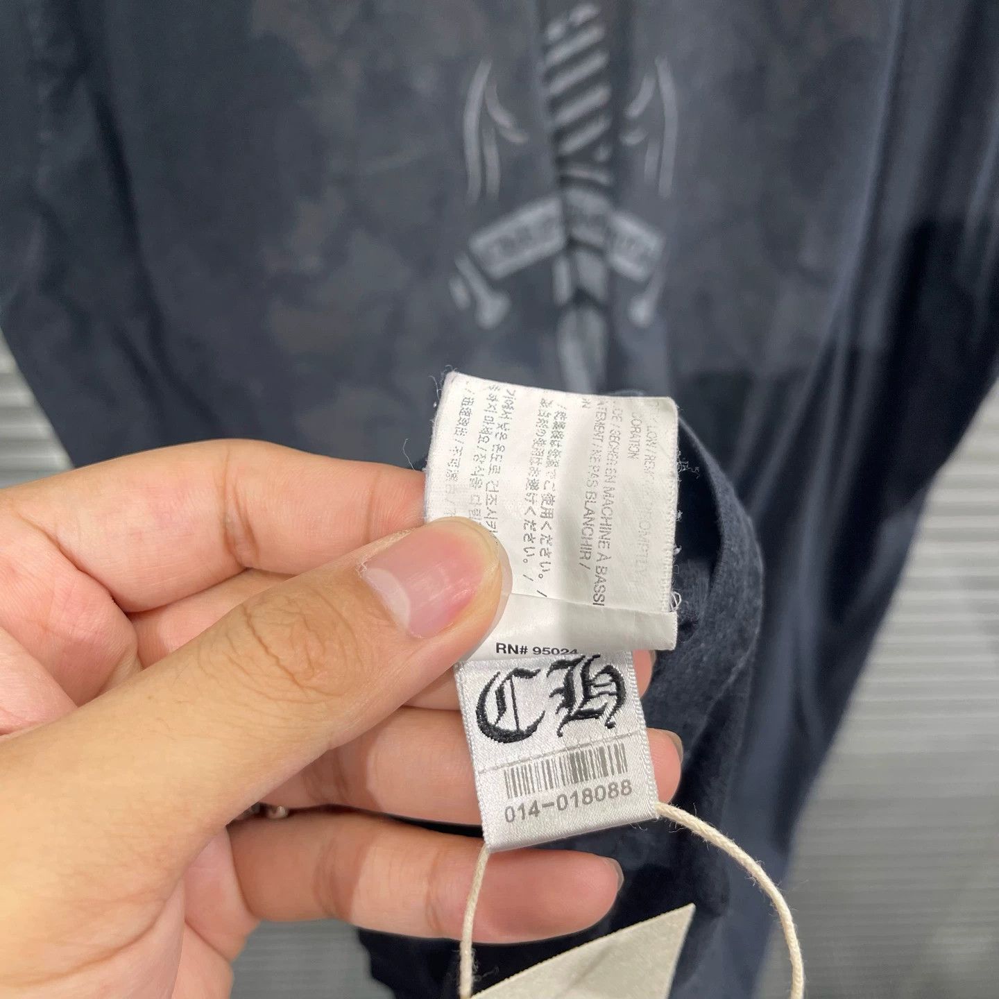 Chrome Hearts CH Sword Vine Scroll Black Silver Foil Short Sleeve L 9/10 Size US L / EU 52-54 / 3 - 8 Thumbnail