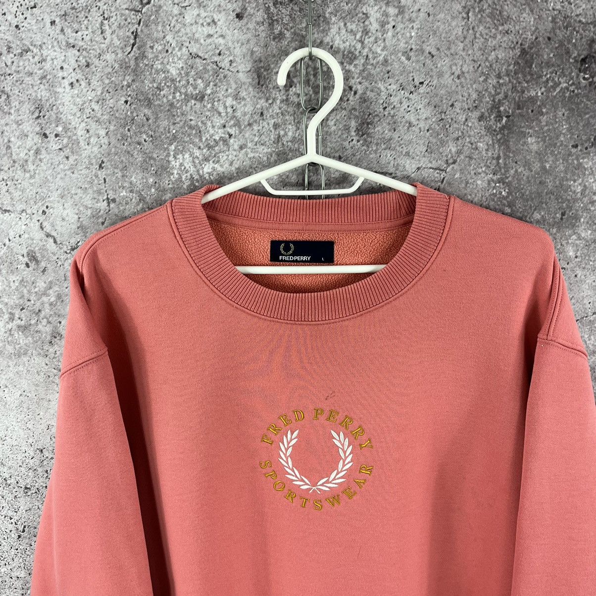 Fred Perry × Vintage Fred Perry Sweatshirt Crew Neck Big Logo Embroidery Size L Size US L / EU 52-54 / 3 - 2 Thumbnail