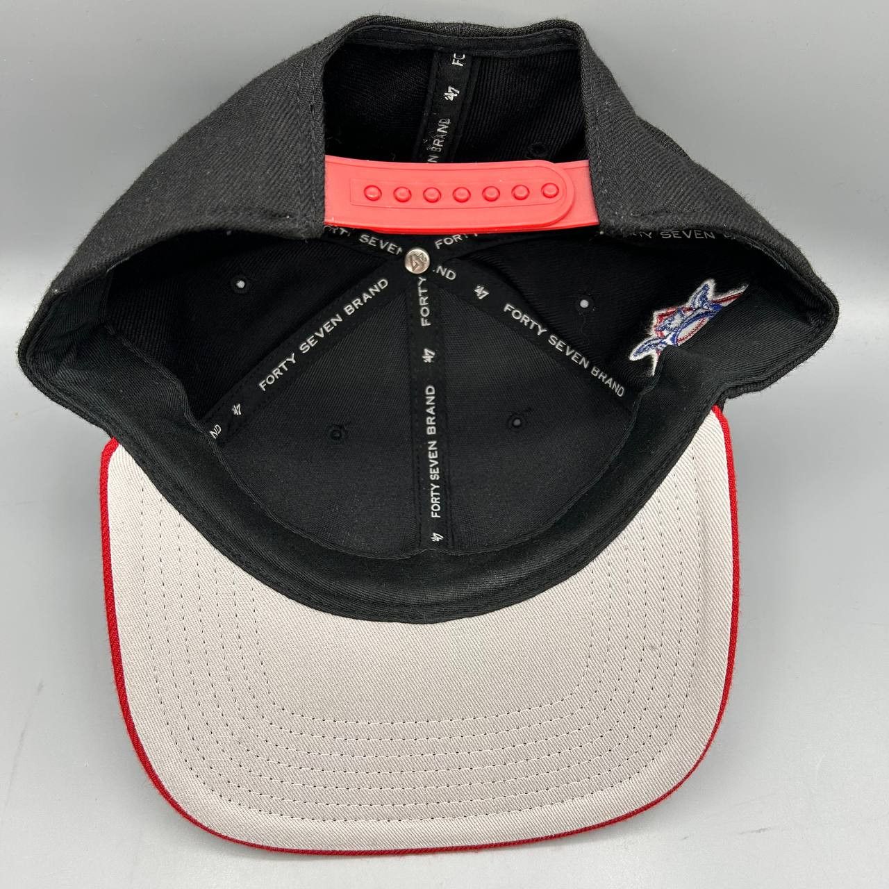 47 Brand Cincinnati Reds Hat Men Embroidered MLB Snap Back Cap Size ONE SIZE - 2 Thumbnail