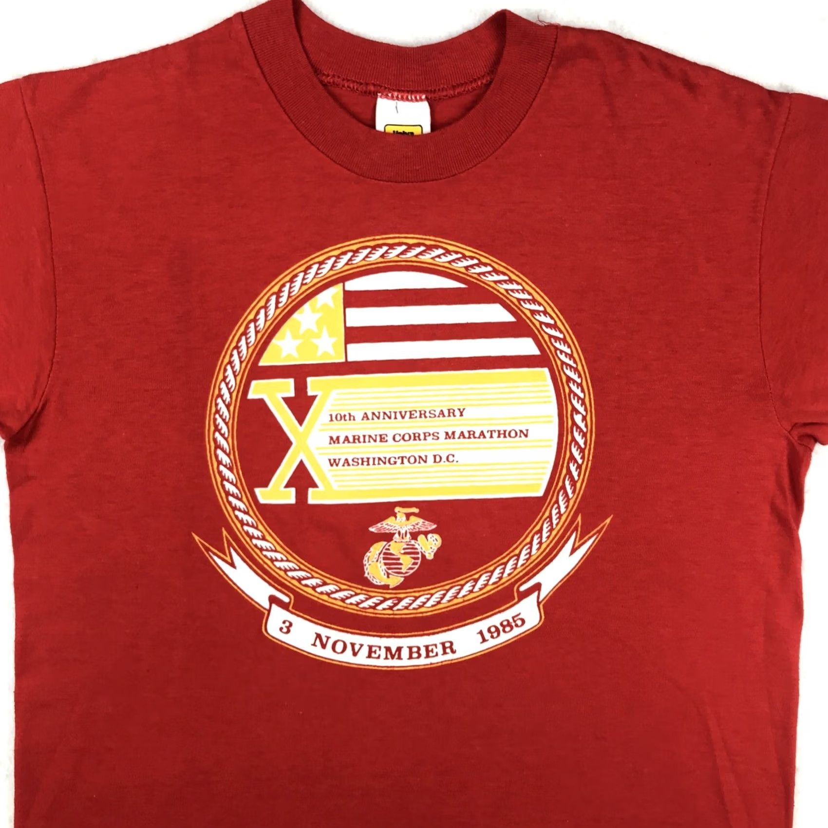 Velva Sheen vtg 1985 USMC UNITED STATES MARINE CORPS MARATHON T-Shirt XS single stitch Men Red 80s 90s USA Patriotic Marine T-Shirt Mens XS Red USMC Marathon Size US XS / EU 42 / 0 - 3 Thumbnail