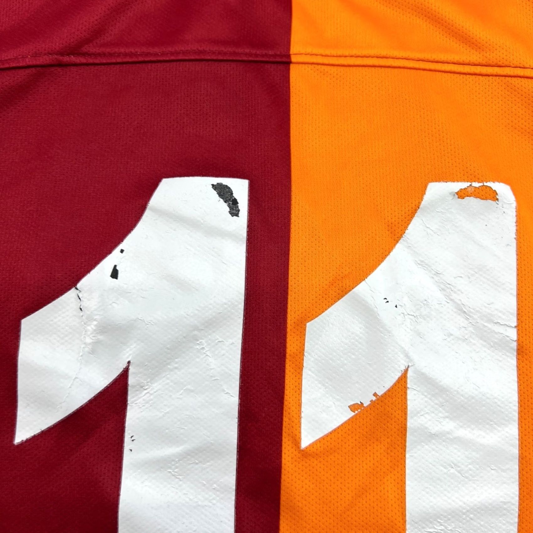 Nike Nike Galatasaray 2015 2016 Home Mens Medium #11 Football Jersey T-Shirt Multicolor Adult Regular Short Sleeve Nike Shirt Size US M / EU 48-50 / 2 - 7 Thumbnail