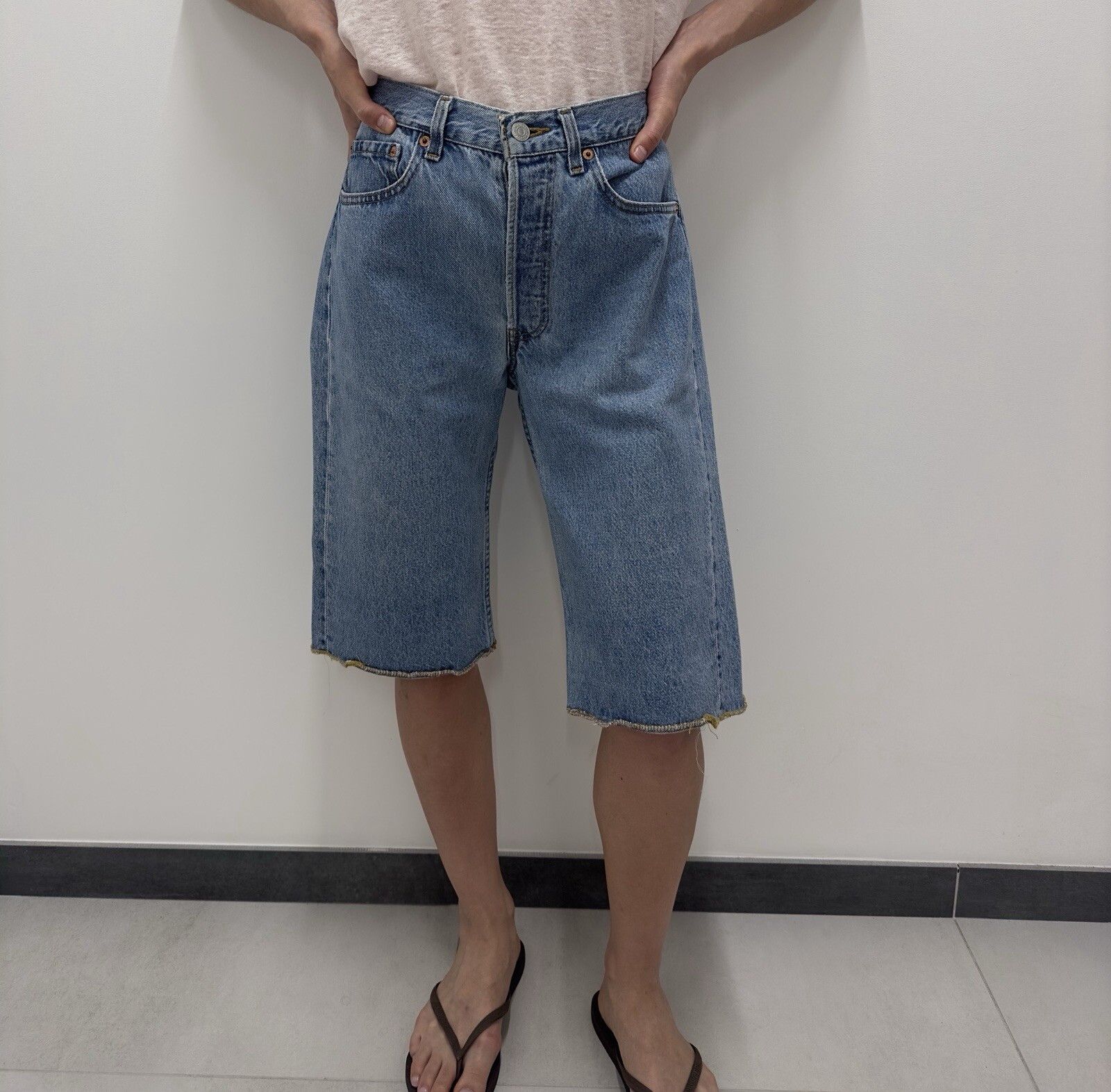 Levi's Levis 501 Womens Denim Bermuda Long Blue Shorts made in USA Size 31" - 2 Thumbnail