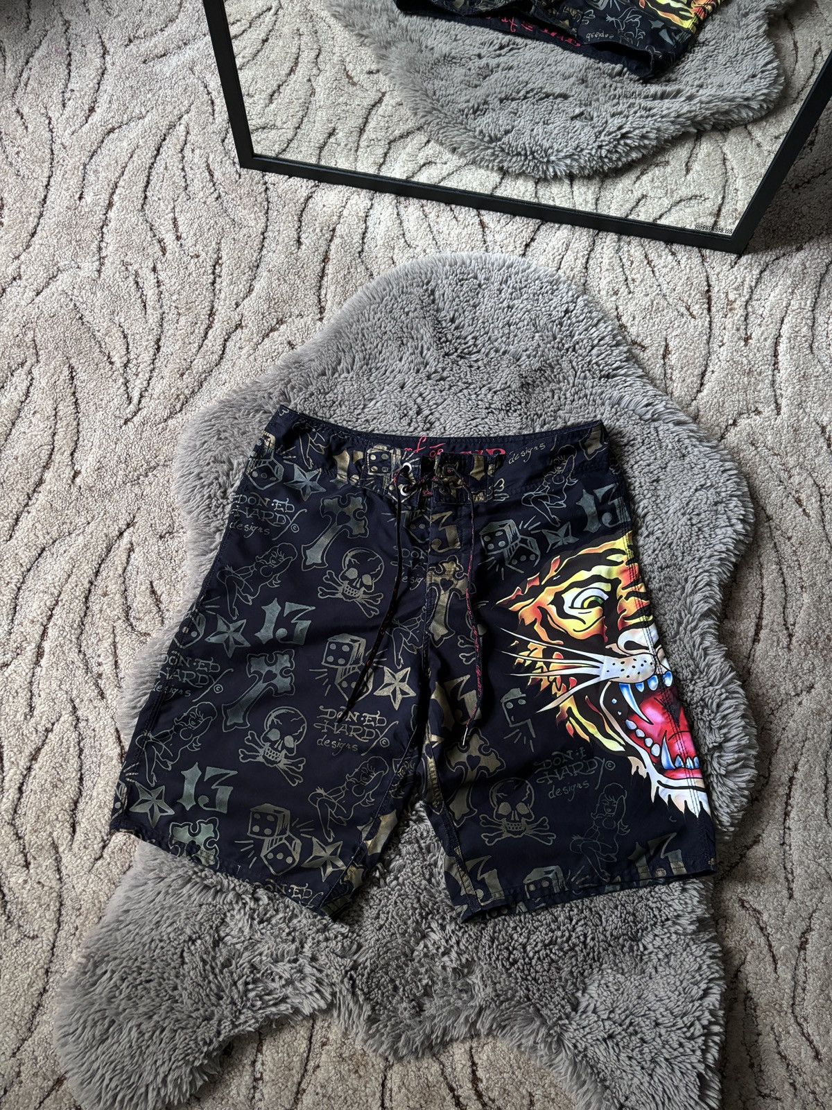 Christian Audigier × Ed Hardy Ed Hardy Christian Audigier short surf or die Size US 34 / EU 50 - 1 Thumbnail