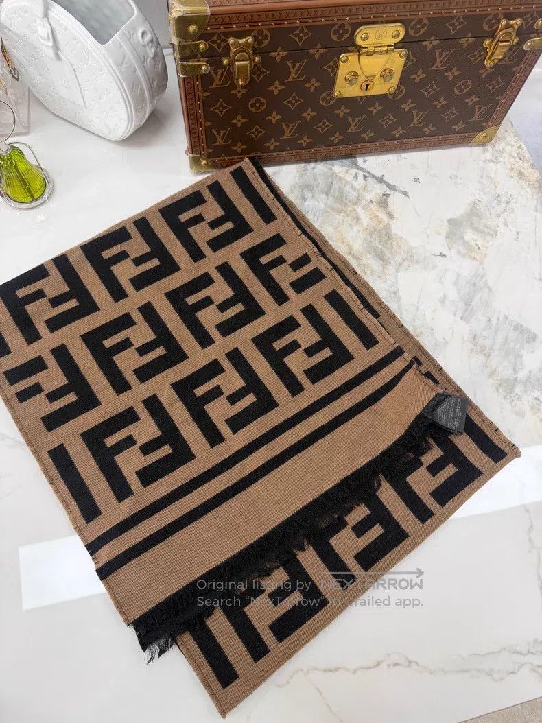 Fendi Fendi Monogrammed FF Fringe Wool Scarf Size ONE SIZE - 1 Thumbnail