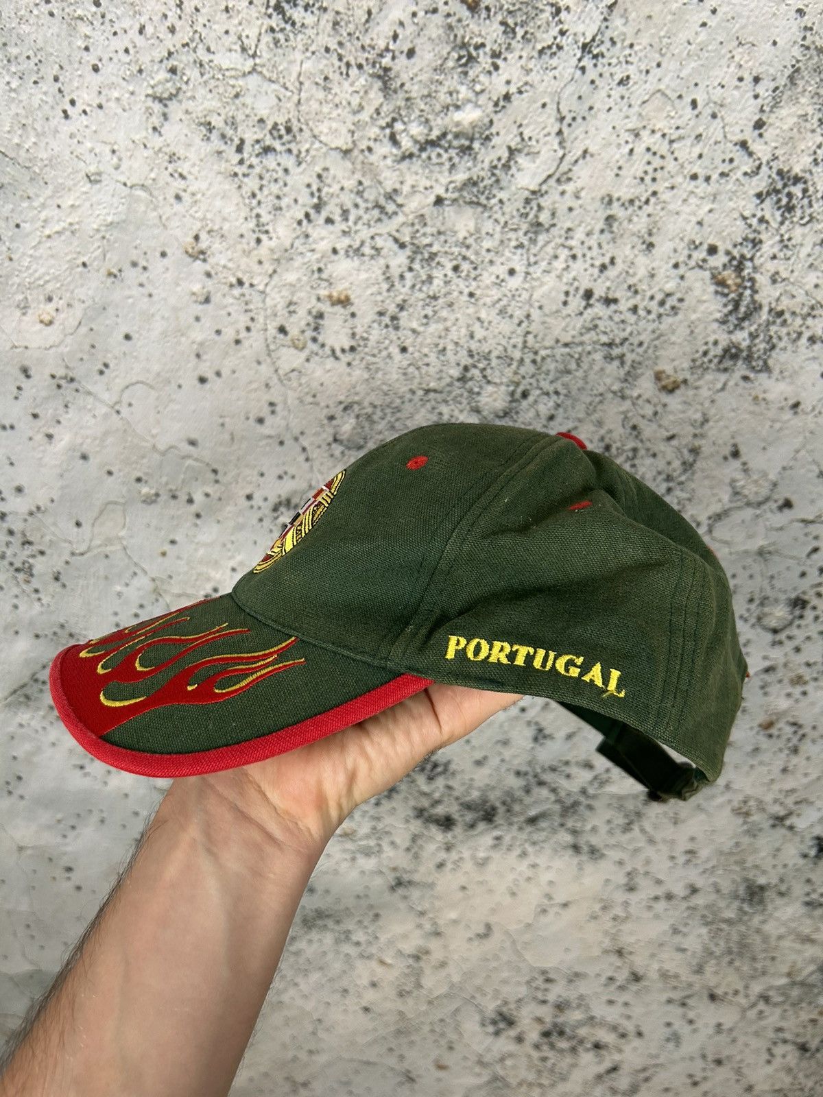 Vintage Vintage Portugal Football Hat 90s Soccer Jersey Streetwear Size ONE SIZE - 2 Thumbnail