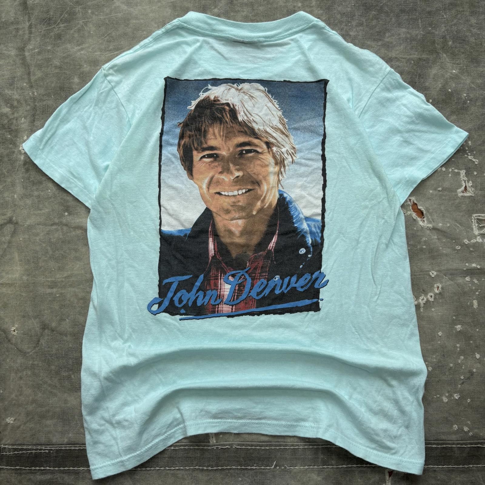 Band Tees Vintage 80s John Denver One World Tour Folk Country Shirt Size US M / EU 48-50 / 2 - 1 Thumbnail