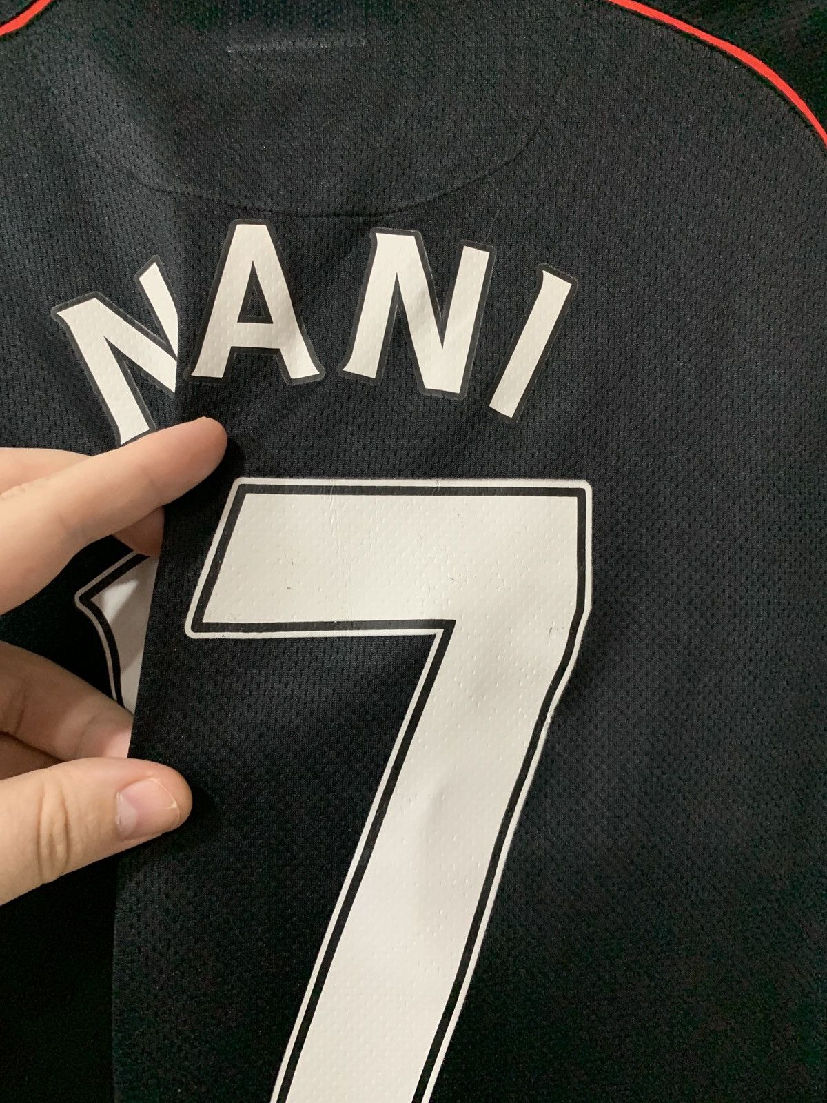 Nike Manchester United 2008 Football Shirt Nike Soccer NANI #17 Size US S / EU 44-46 / 1 - 15 Thumbnail