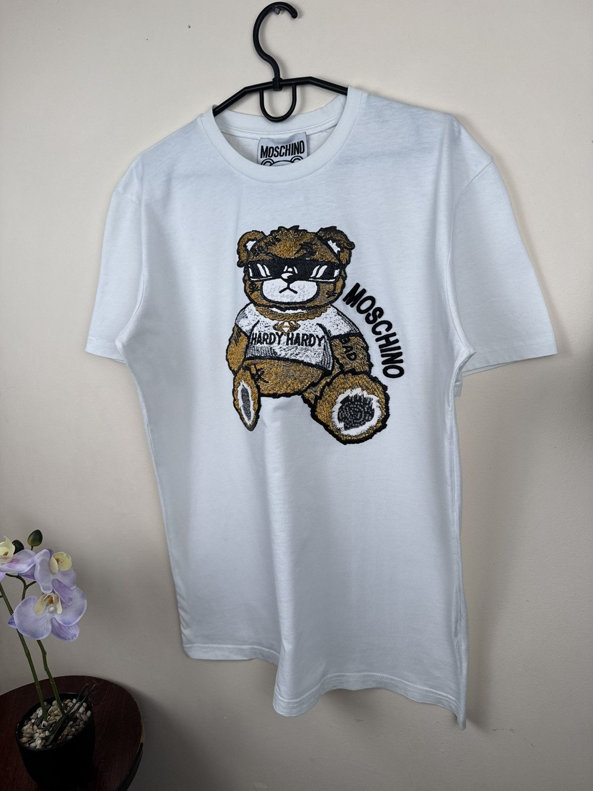 Moschino Moschino T shirt Teddy Bear Hardy White Mens Luxury Hype Size US XXL / EU 58 / 5 - 13 Thumbnail