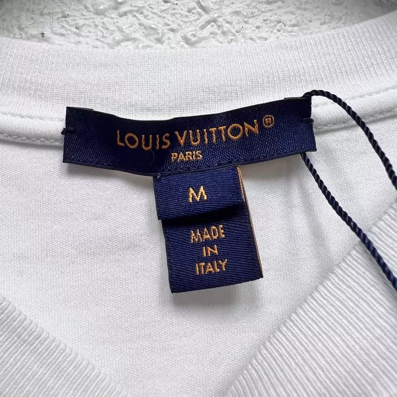 Louis Vuitton LOUIS VUITTON SS24 Logo Printed Crew Neck Short Sleeve 250 Size US M / EU 48-50 / 2 - 5 Thumbnail