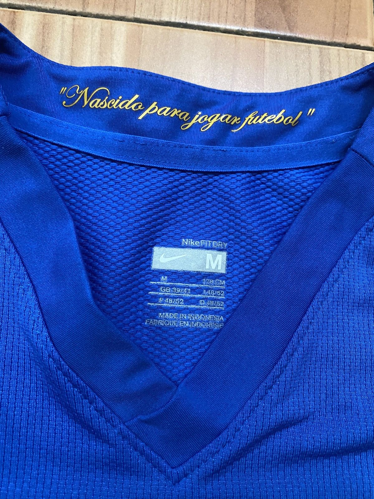 Nike Nike BRAZIL 2008 2010 AWAY FOOTBALL SHIRT SOCCER JERSEY Size US M / EU 48-50 / 2 - 8 Thumbnail