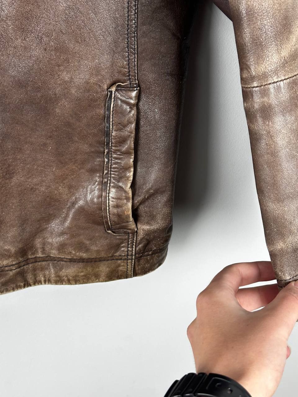 Hugo Boss Vintage Hugo Boss Faded Leather Brown Jacket Size US L / EU 52-54 / 3 - 9 Thumbnail