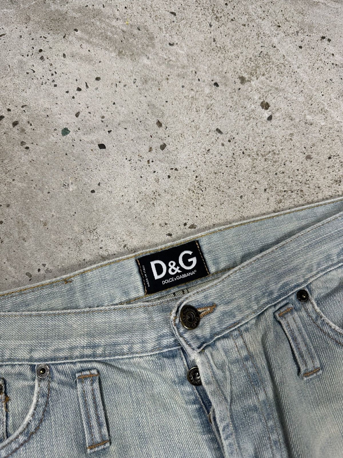 Dolce & Gabbana Vintage 2000s Dolce & Gabbana Flare Distressed Denim Pants Size 32" / US 10 / IT 46 - 9 Thumbnail