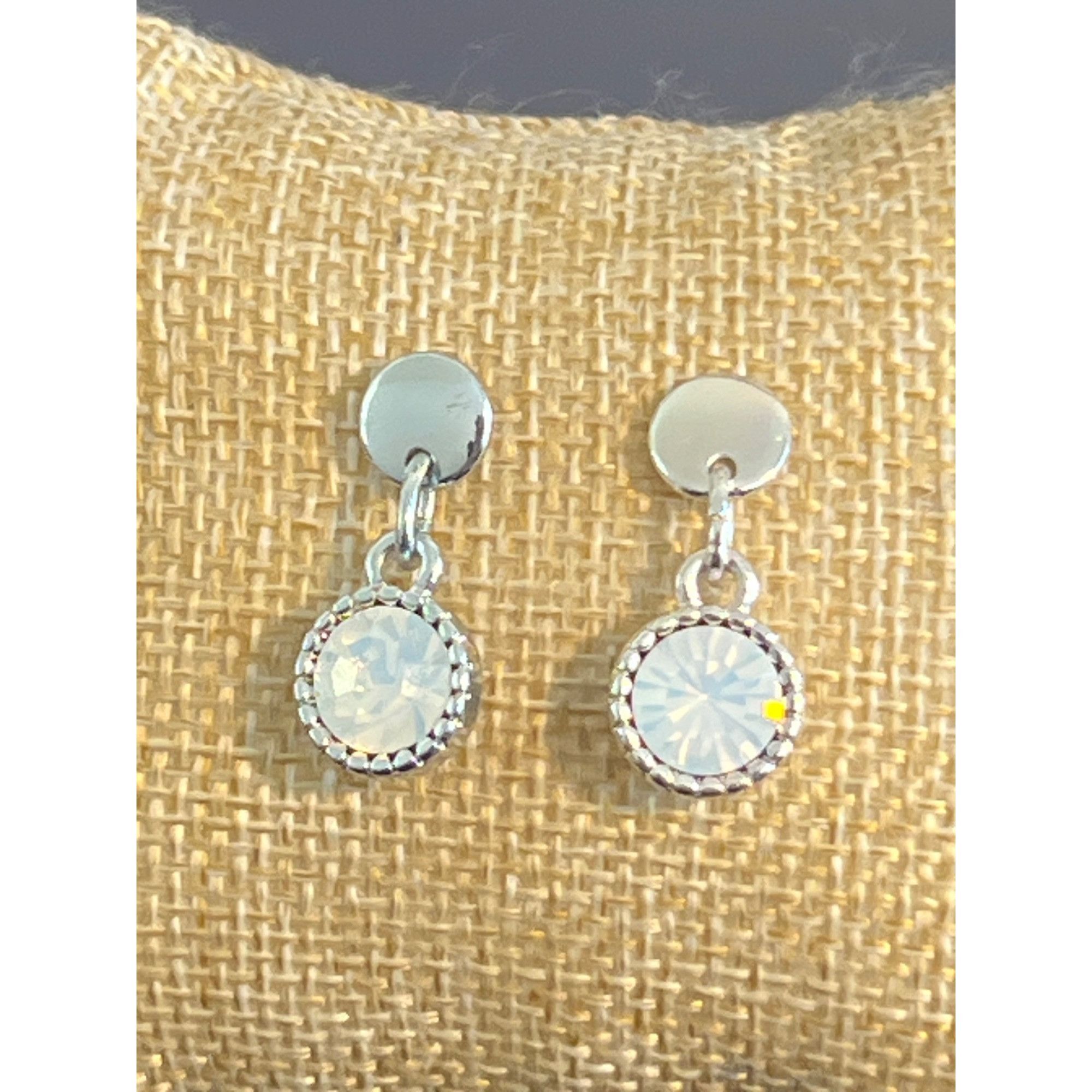 Other Vintage Silver Tone Opalescent Drop Earrings Milgrain Edge D Size ONE SIZE - 1 Thumbnail