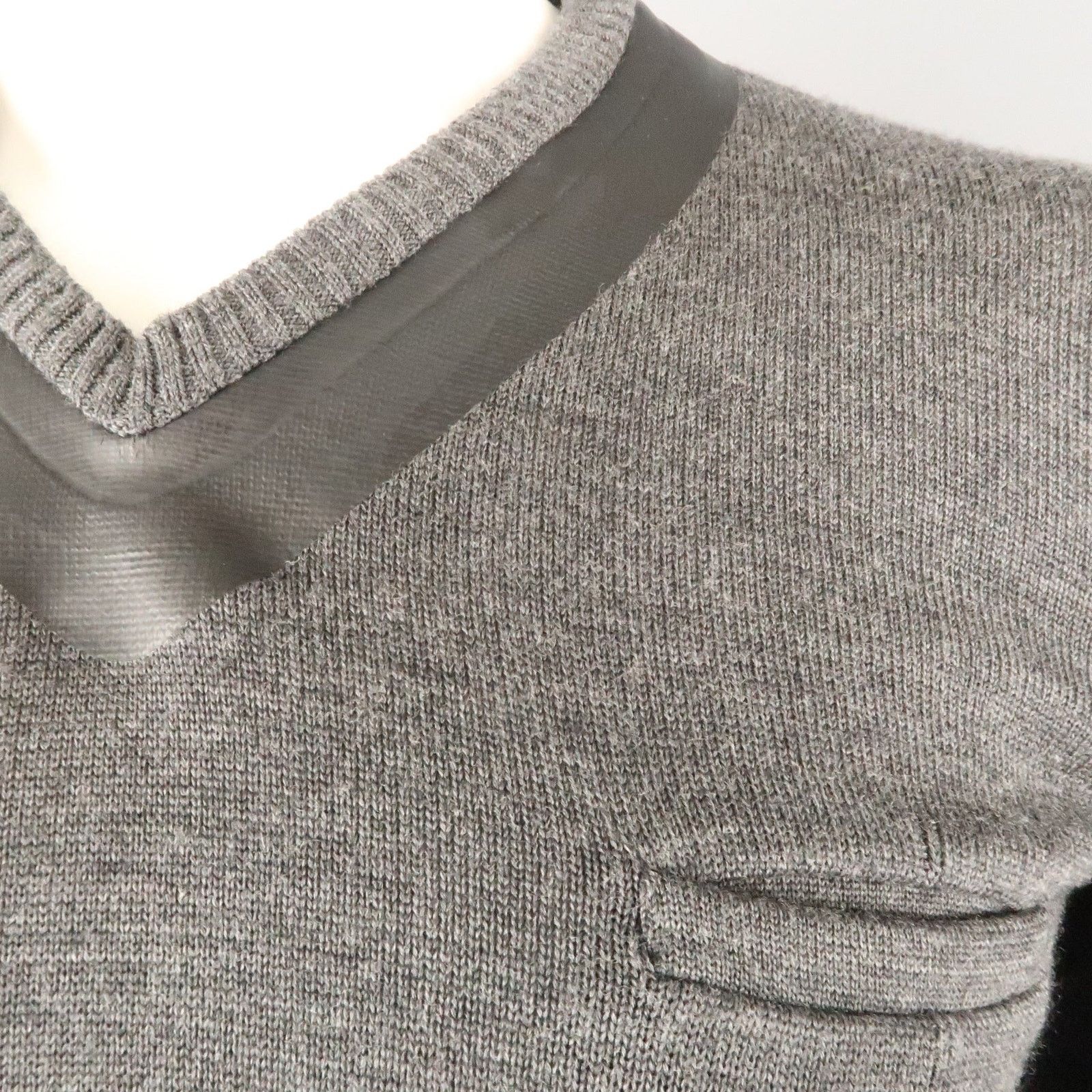 Undercover UNDERCOVER Size L Charcoal Solid Wool V-Neck Pullover Size US L / EU 52-54 / 3 - 3 Thumbnail
