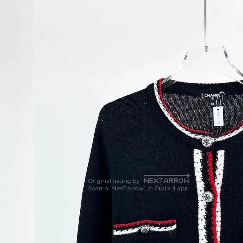 Chanel Chanel 19B Snowflake Buckle Black Cashmere Cardigan coat Size XXS / US 00 / IT 34 - 3 Thumbnail