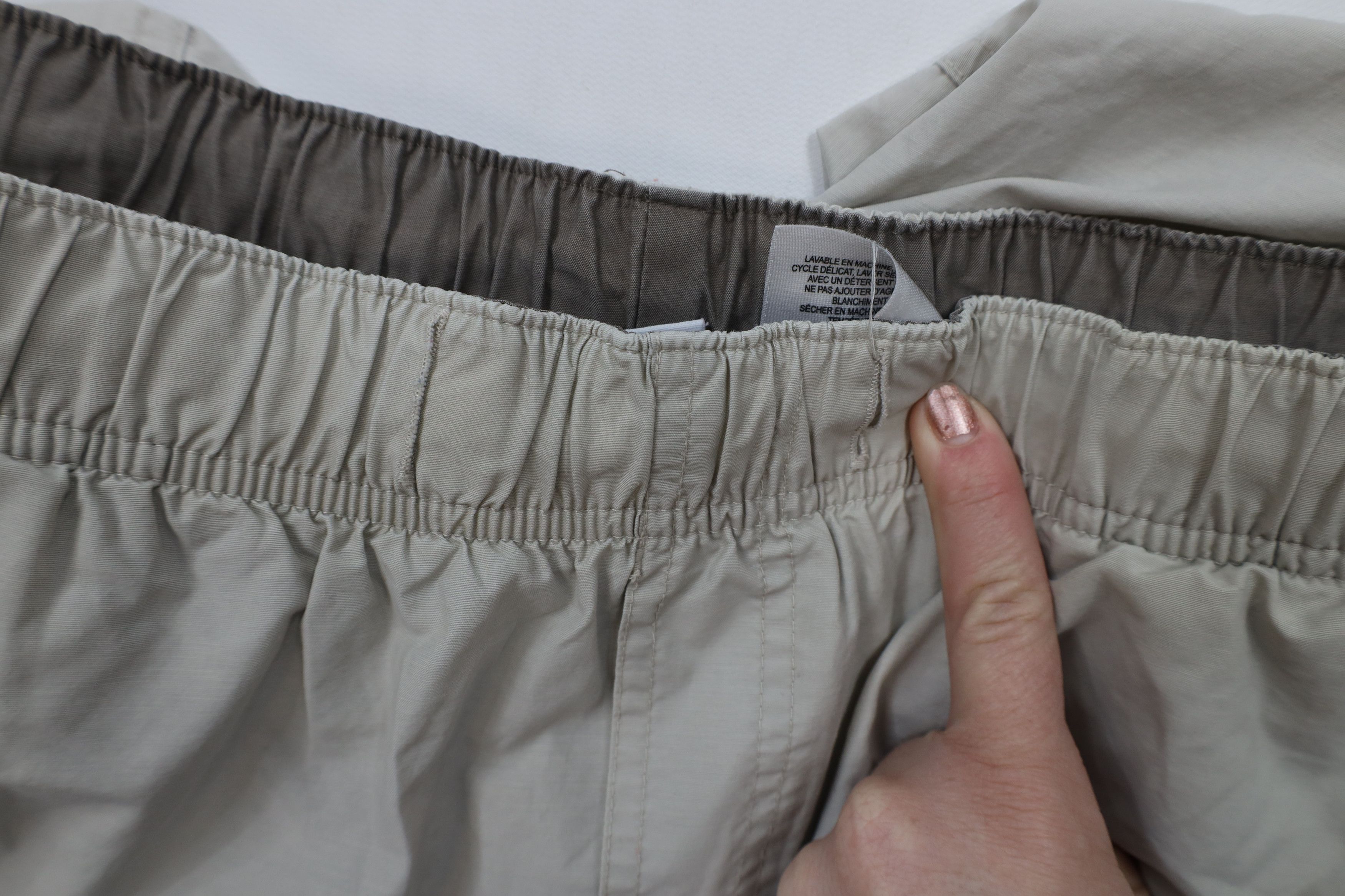 Columbia × Vintage Vintage Columbia Spell Out Lined Cargo Shorts Beige Tan Size US 32 / EU 48 - 16 Thumbnail