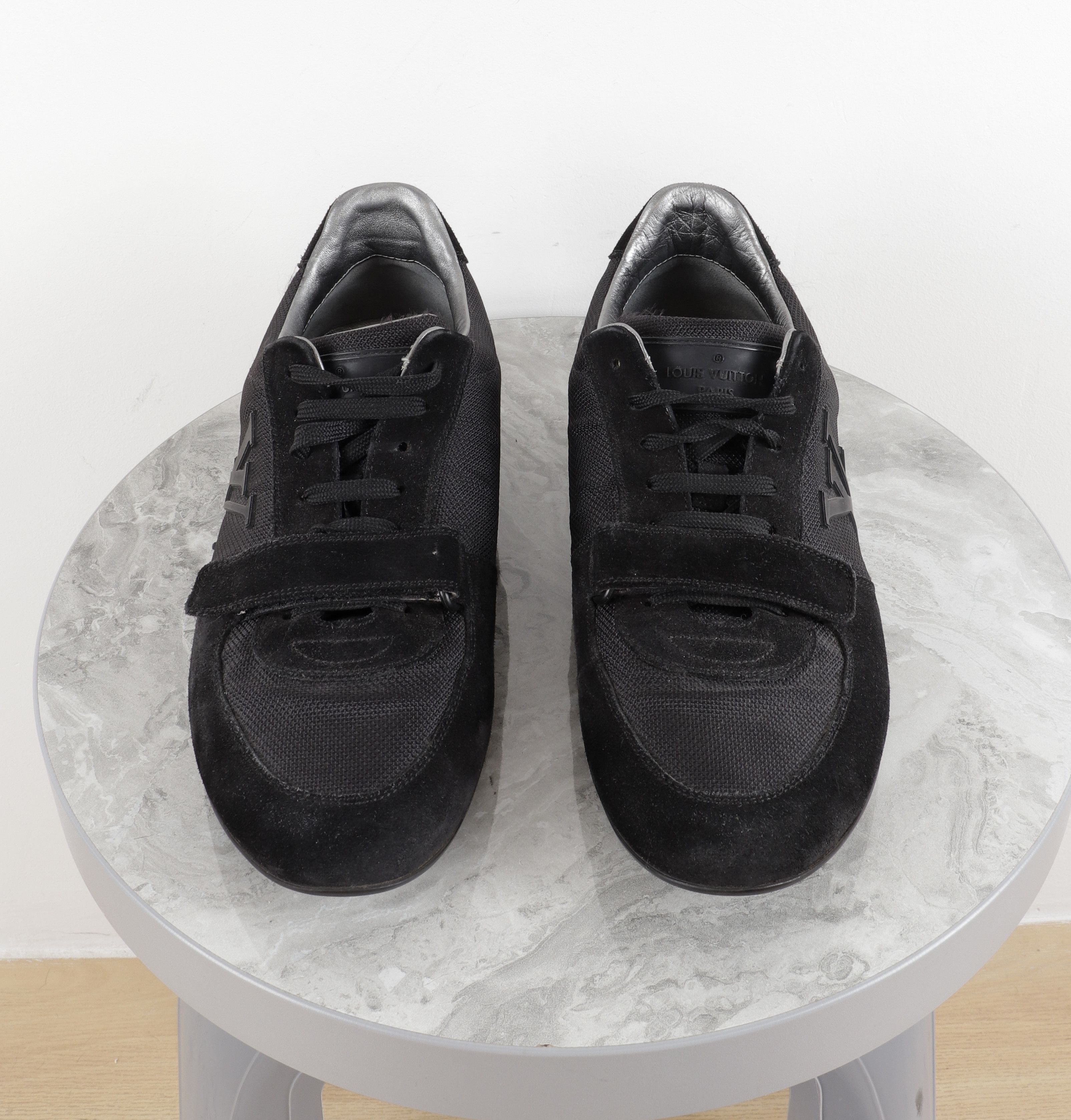 Louis Vuitton Louis Vuitton Black Canvas Suede Sneakers Size US 9.5 / EU 42-43 - 2 Thumbnail