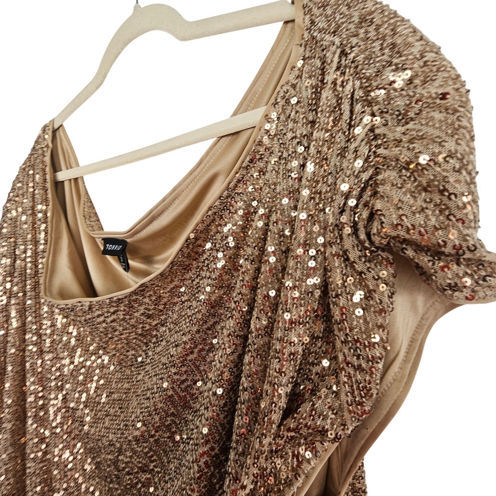 Torrid Torrid Womens Gold Sequin Off The Shoulder Top Plus Size 3X Size 3XL / US 20-22 - 5 Thumbnail