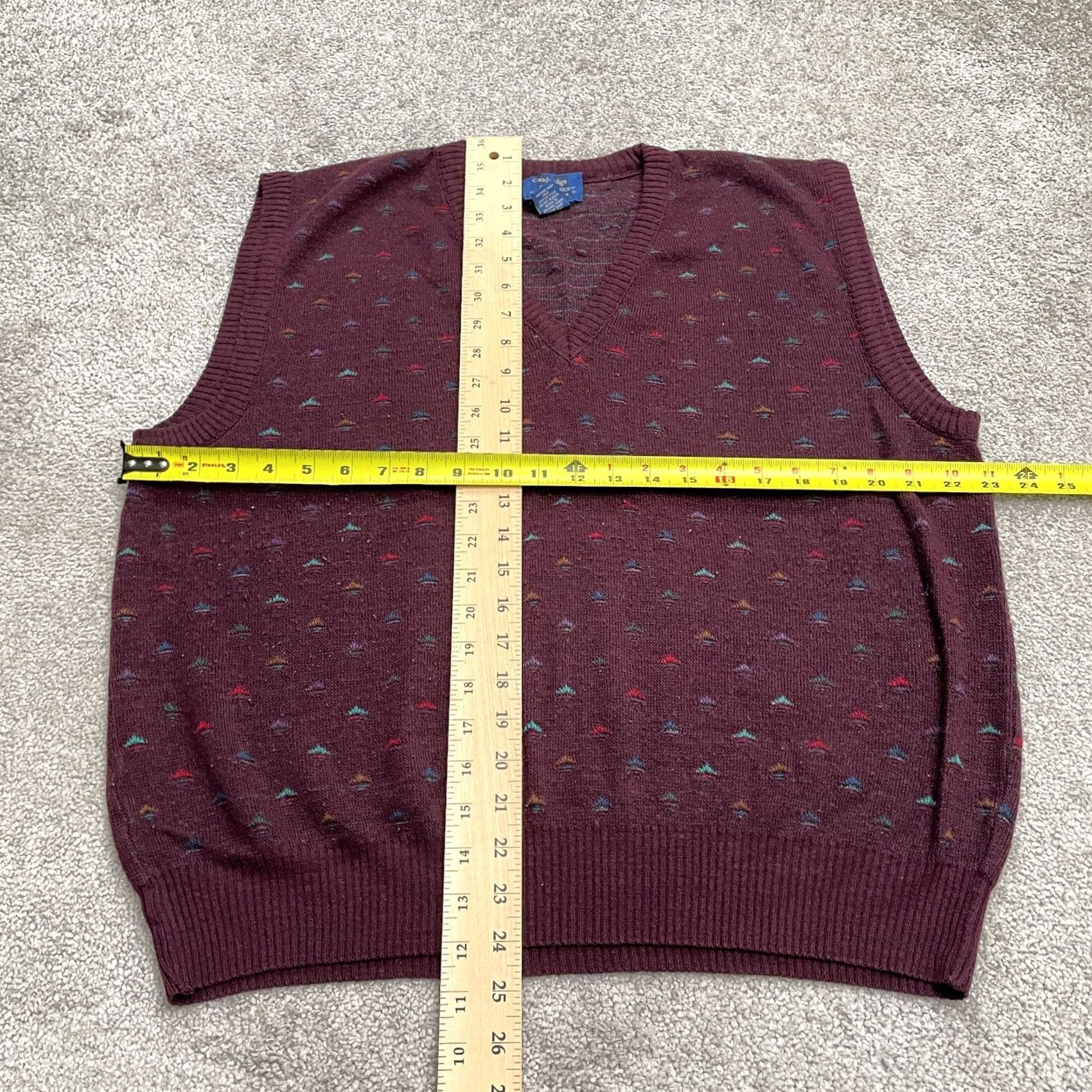 Vintage VINTAGE Cambridge Mervvns Italian Wool Vest Pullover Sweater Mens Large Red Size US L / EU 52-54 / 3 - 7 Thumbnail