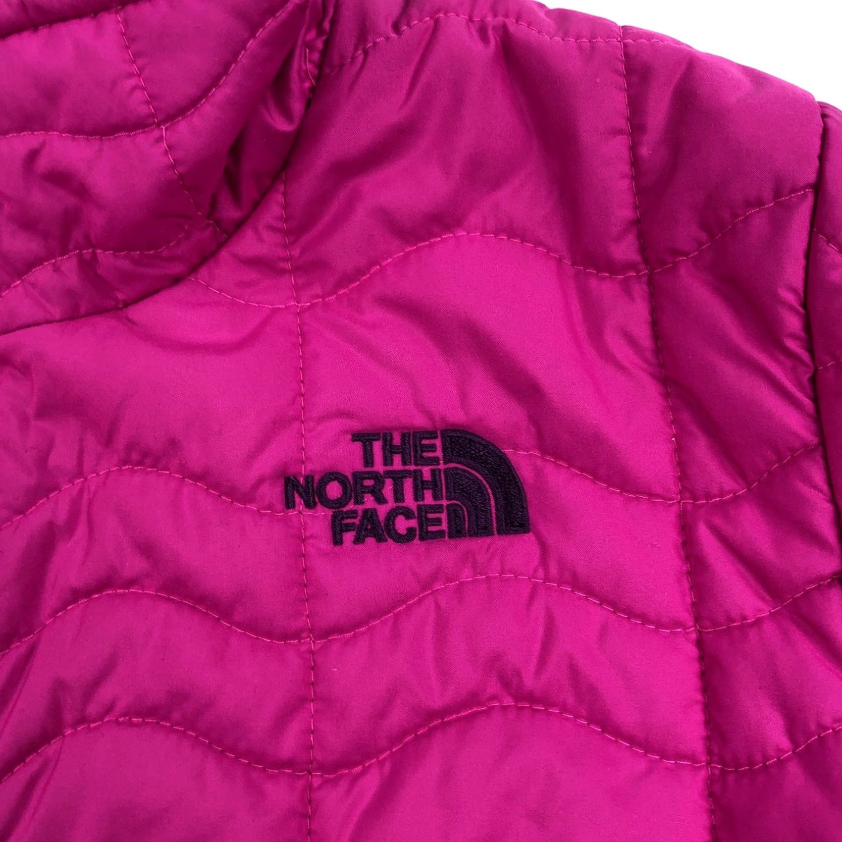 The North Face VINTAGE The North Face Puffer Jacket Womens M Purple Quilted Outdoor Classic Size M / US 6-8 / IT 42-44 - 4 Thumbnail