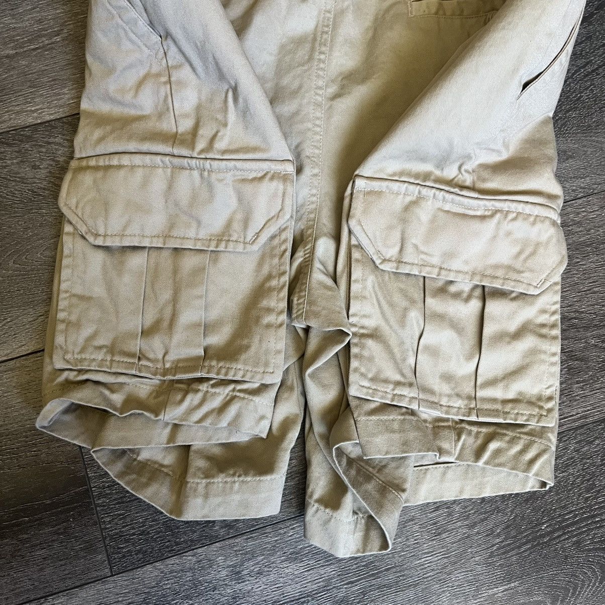 Givenchy Vintage 2000s Givenchy Activewear Paris Cargo Beige Shorts Size US 34 / EU 50 - 4 Thumbnail