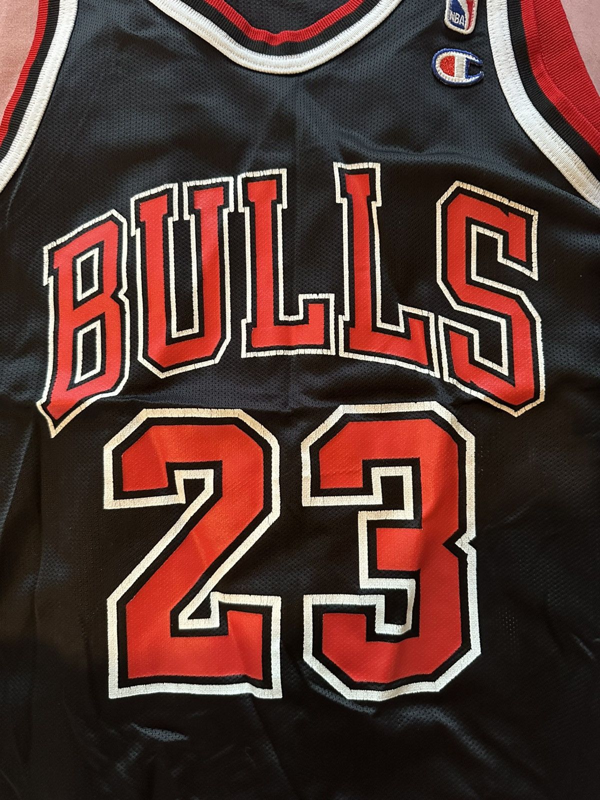 Vintage Bulls Jordan vintage black mid 90s champion jersey Size US M / EU 48-50 / 2 - 4 Thumbnail