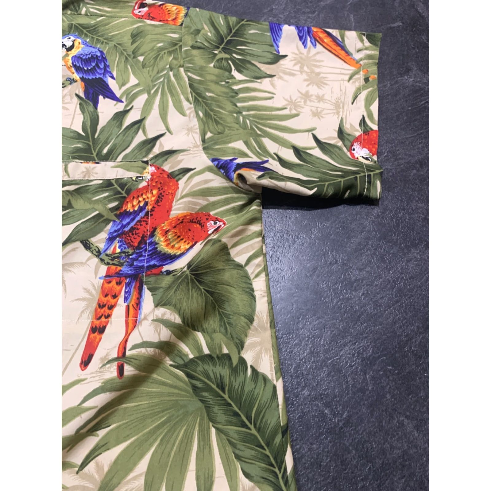 Erima Rima Hawaiian Shirt Men Large Casual Resort Surfing Parrots Palm Tree Blue Floral Short Sleeve Button-Up Size US L / EU 52-54 / 3 - 7 Thumbnail