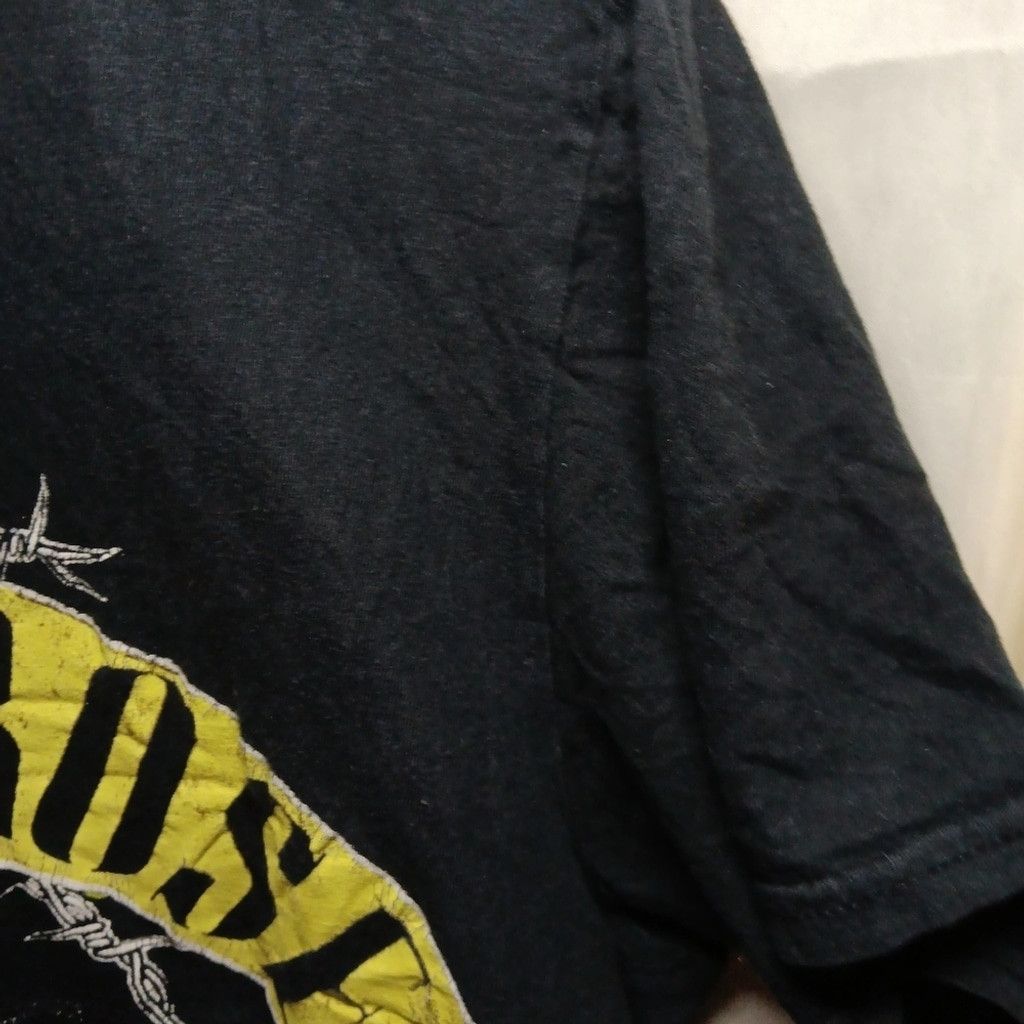 Guns N' Roses Guns'n Rose's rock band t shirt, black/ gold, small, EUC Size US S / EU 44-46 / 1 - 6 Thumbnail