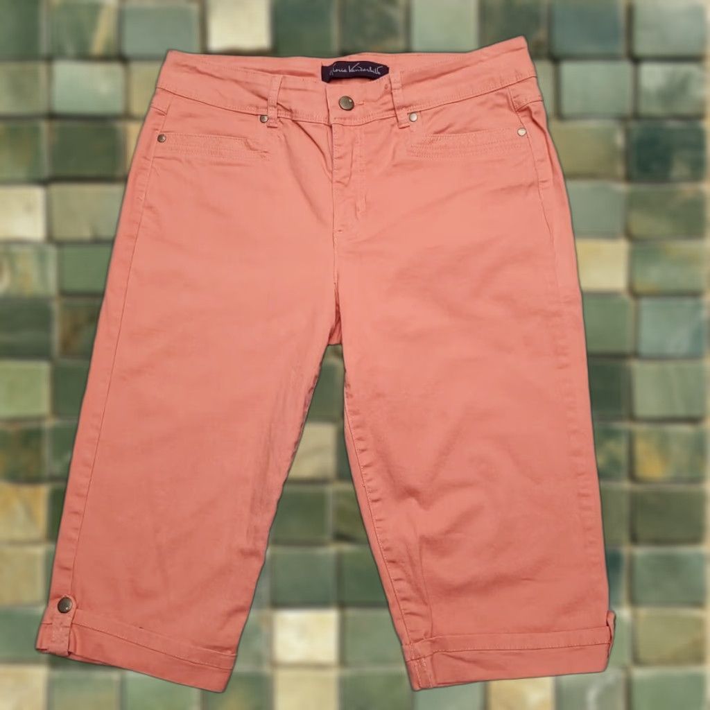Gloria Vanderbilt Gloria Vanderbilt Shorts Women 8 Peach Skimmer Embroidered Outdoor Pants Casual Travel Hiking Size 30" / US 8 / IT 44 - 1 Thumbnail