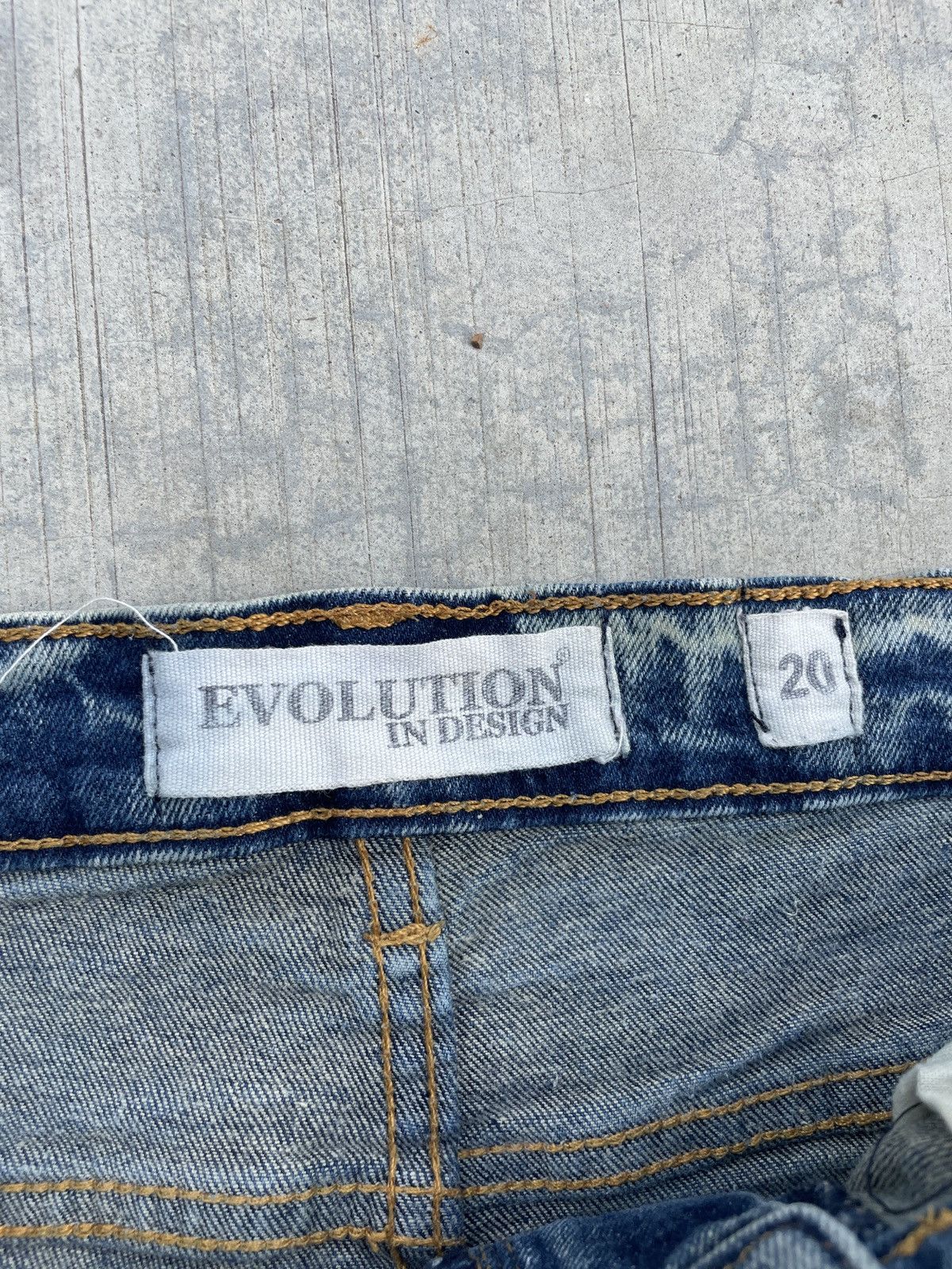 Japanese Brand 2000s japanese evolution distressed crazy wash Size US 30 / EU 46 - 5 Thumbnail