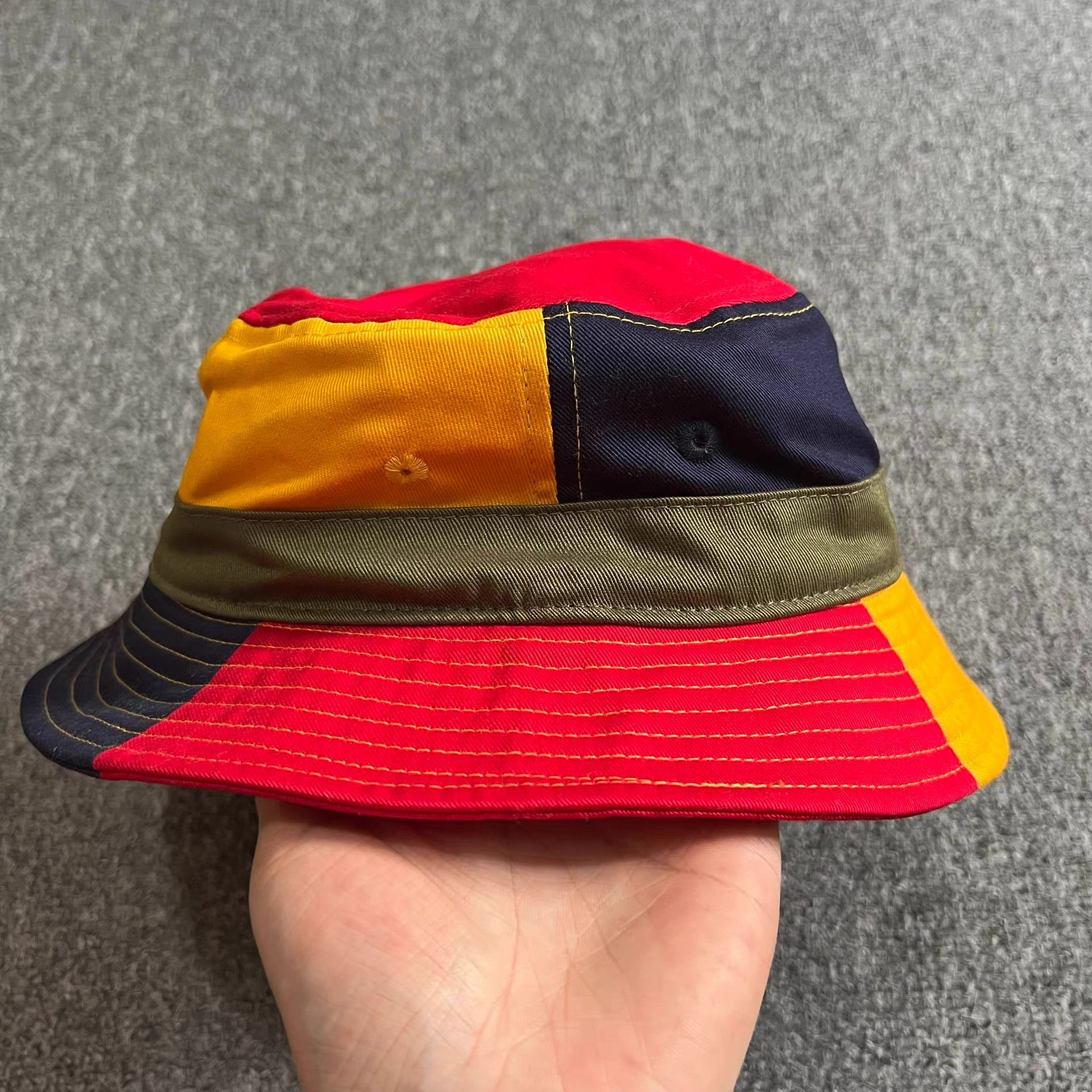 Cross Colours Cross Colours color-block embroidered bucket hat Q7 Size ONE SIZE - 4 Thumbnail