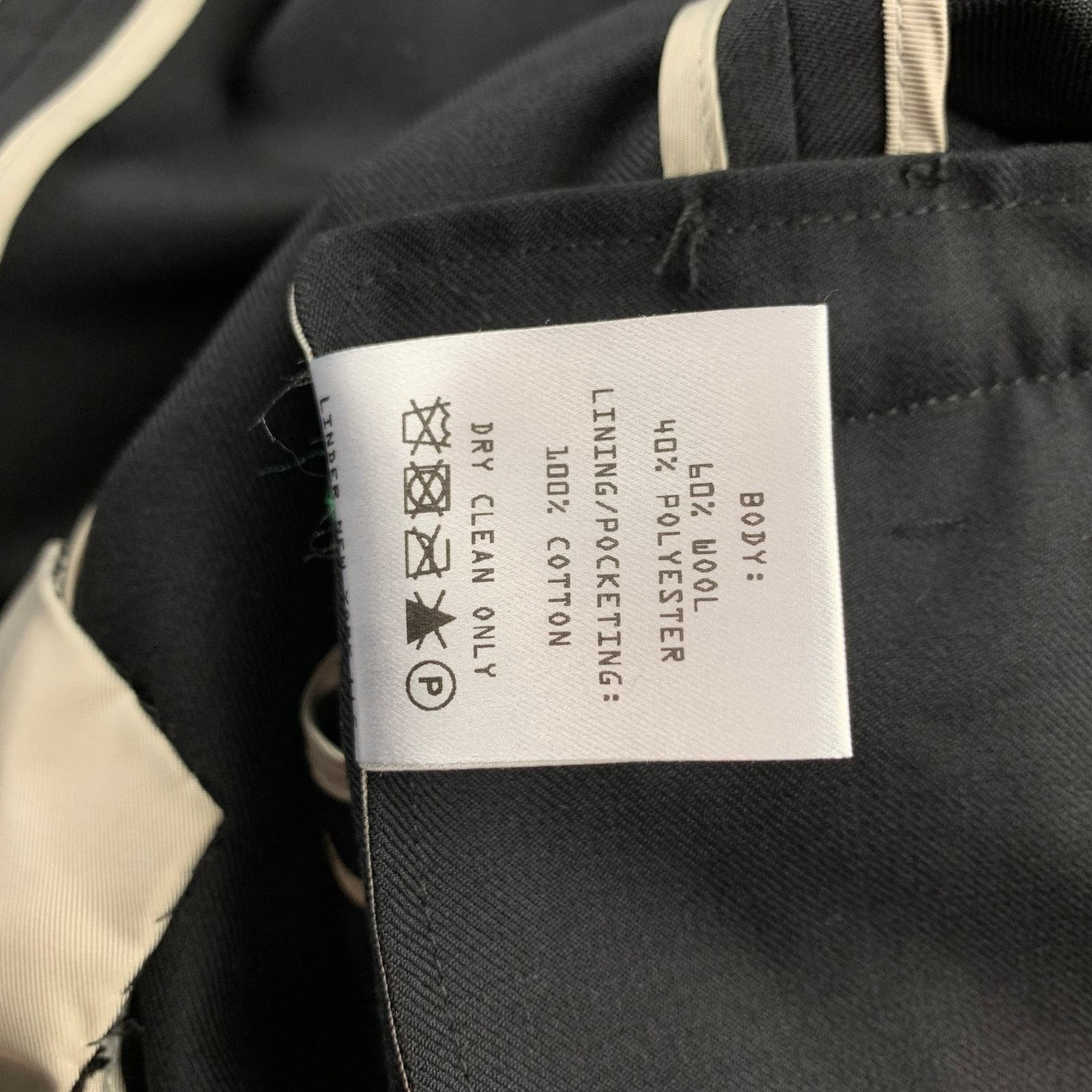 Linder 40 Black Wool / Polyester Peak Lapel Double Breasted Jacket Size US L / EU 52-54 / 3 - 7 Thumbnail