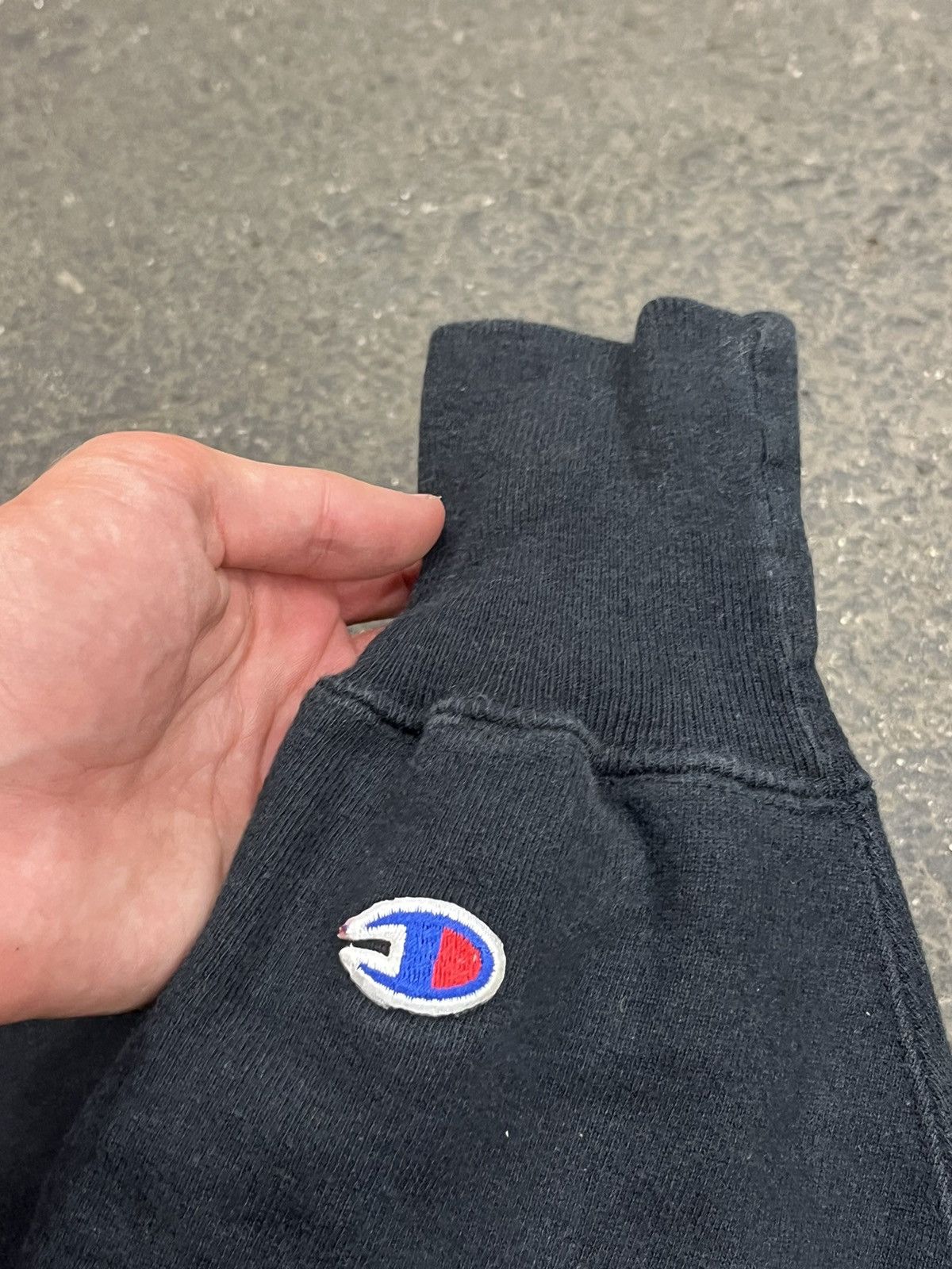 Champion × Vintage Champion reverse weave 90s embroidered heavy cotton rare Size US L / EU 52-54 / 3 - 4 Thumbnail