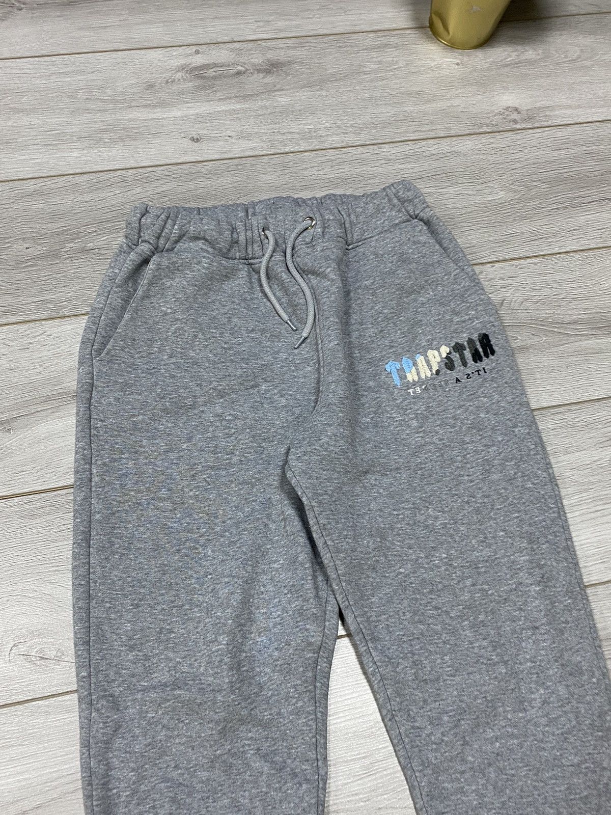 Trapstar London Trapstar London logo heather grey sweatpants with zippers Size US 33 - 2 Thumbnail