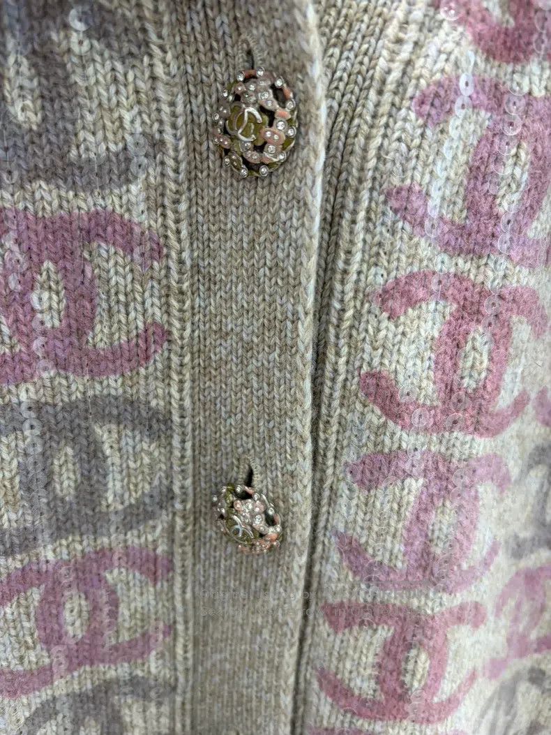 Chanel Chanel Pink sequin double C logo knitted cardigan vest Size XS / US 0-2 / IT 36-38 - 3 Thumbnail