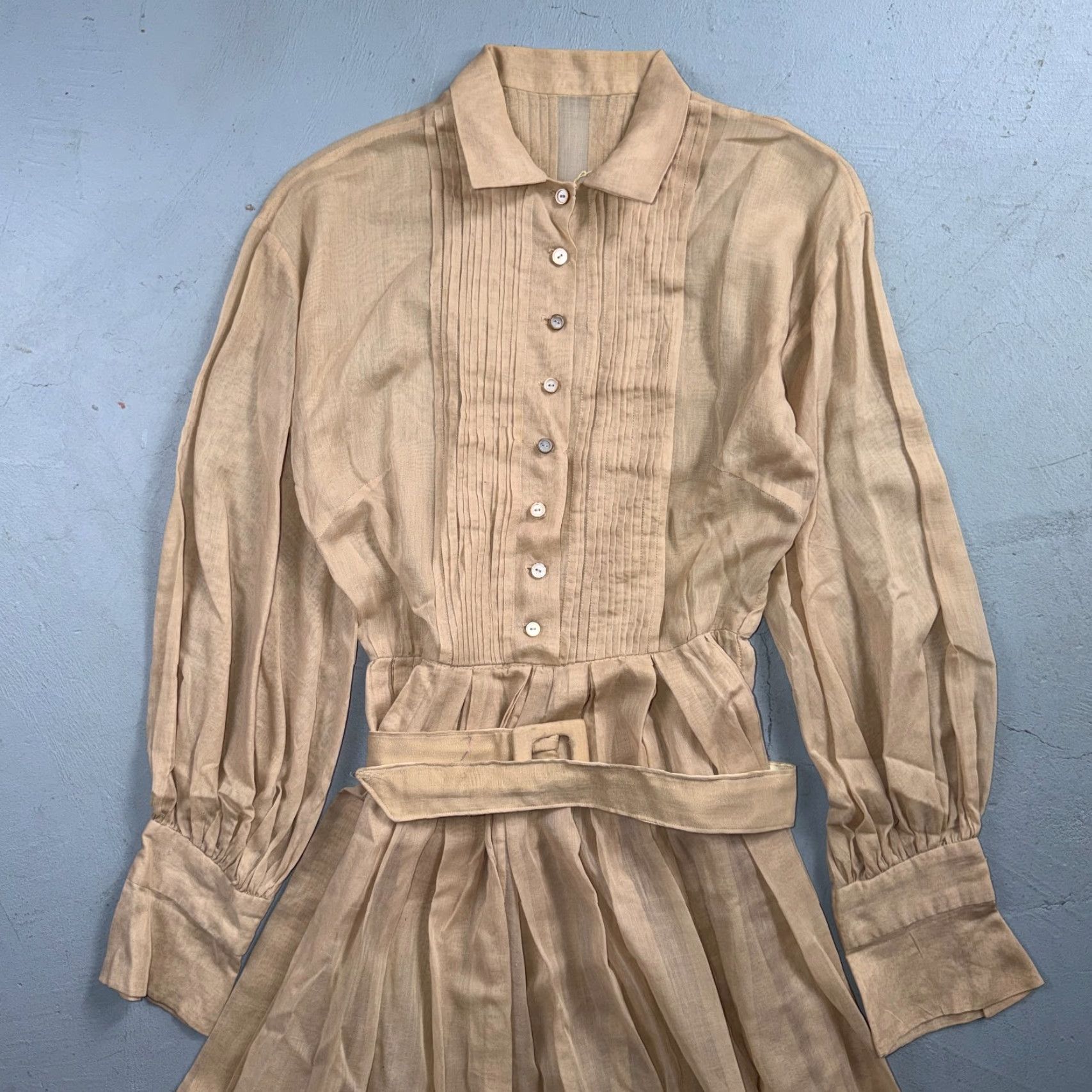 Vintage VINTAGE Shirtwaist Dress Beige BeIGe Long Sleeve Belted Pleated Prairie 1970s 70s S/M Womens Size S / US 4 / IT 40 - 2 Thumbnail
