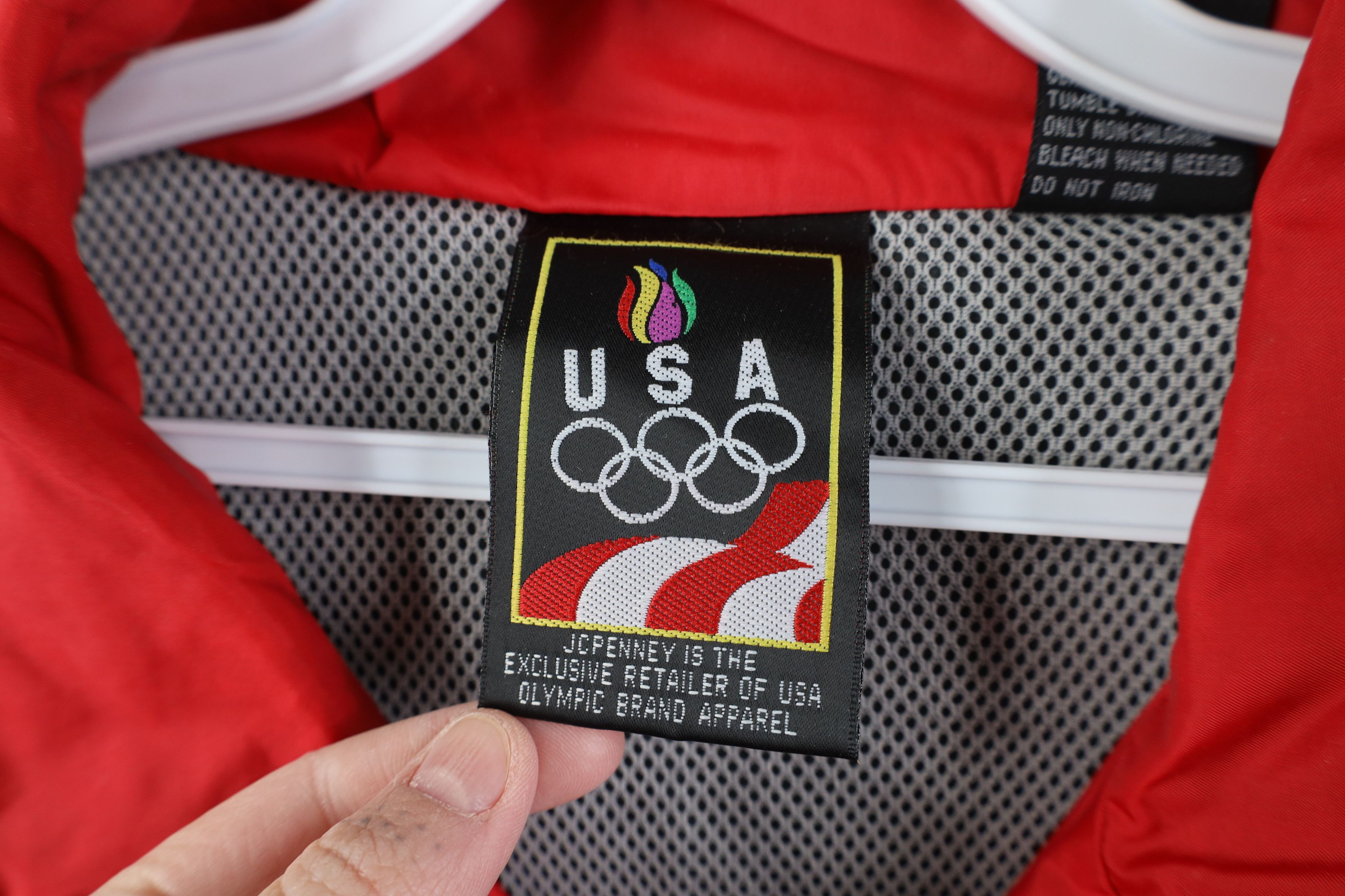 Vintage Vintage 90s USA Olympics Block Full Zip Windbreaker Jacket Size US XL / EU 56 / 4 - 6 Thumbnail