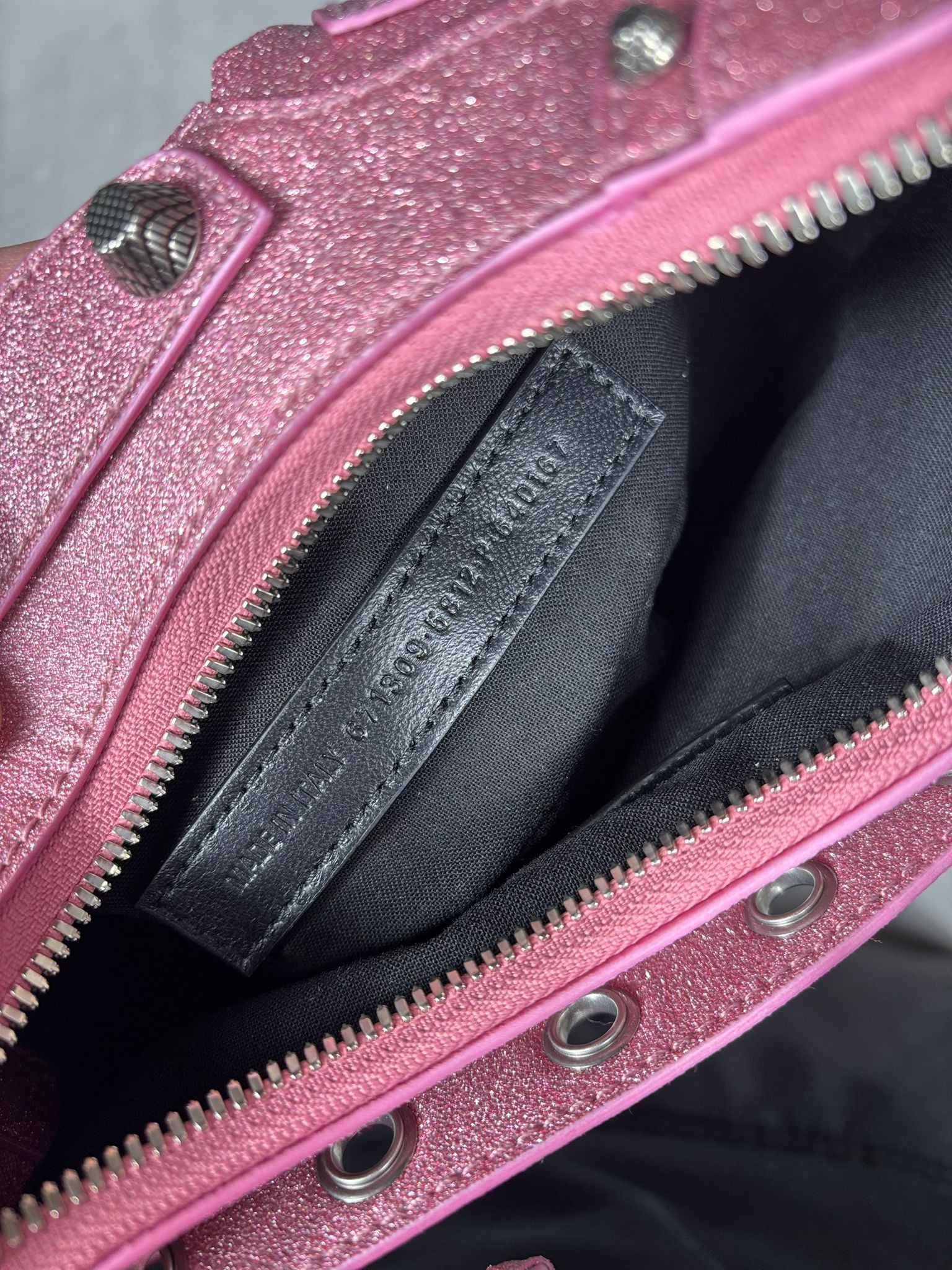 Balenciaga Balenciaga Le Cagole XS Glitter Pink Heart Mirror New Size ONE SIZE - 12 Thumbnail