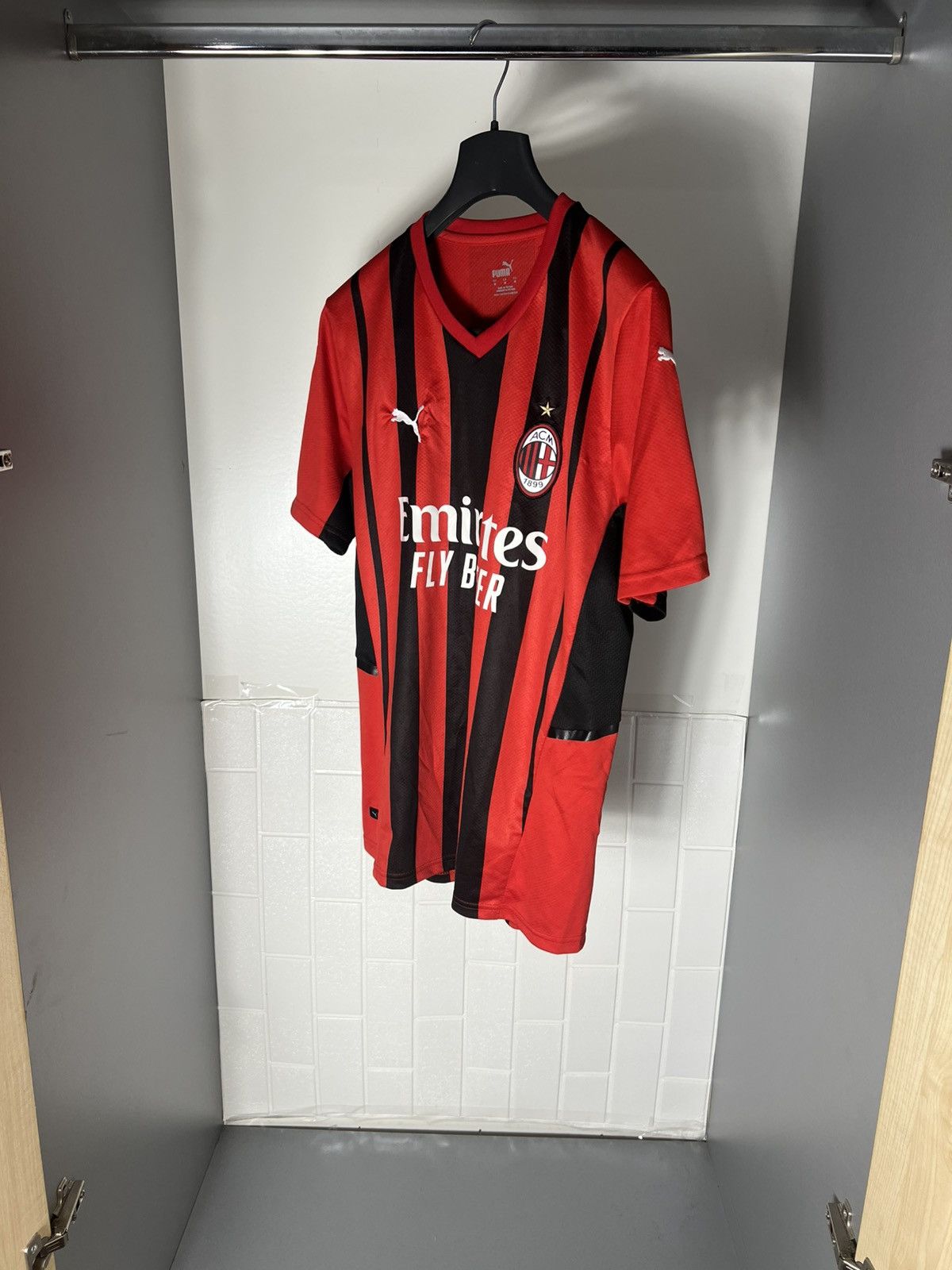 Vintage VERY RARE PUMA FC MILAN ITALY SOCCER JERSEY RETRO Y2K 90s Size US M / EU 48-50 / 2 - 2 Thumbnail
