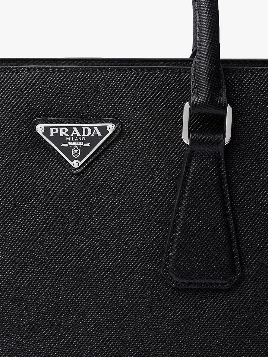 o1bcso1str1025 Size: OS / Saffiano Cuir Bag in Black