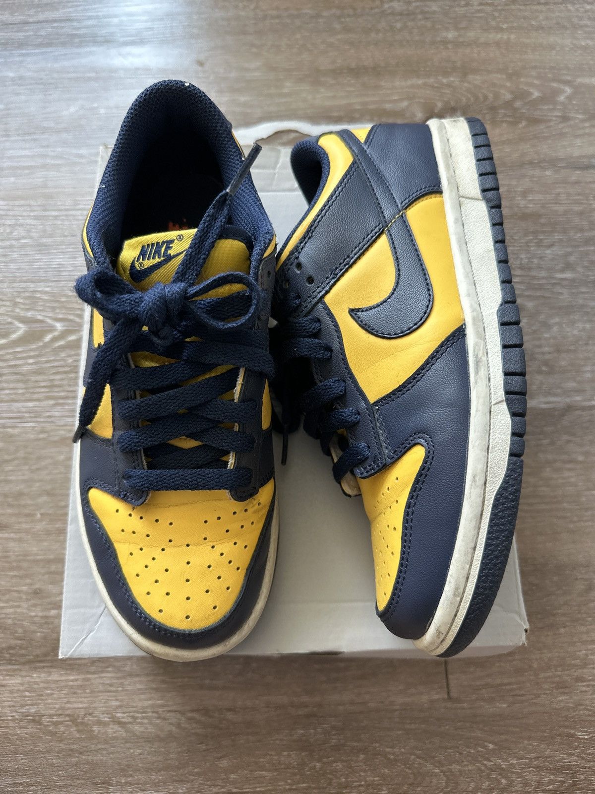 Nike Michigan Dunks Size US 4.5 / IT 34.5 - 1 Thumbnail