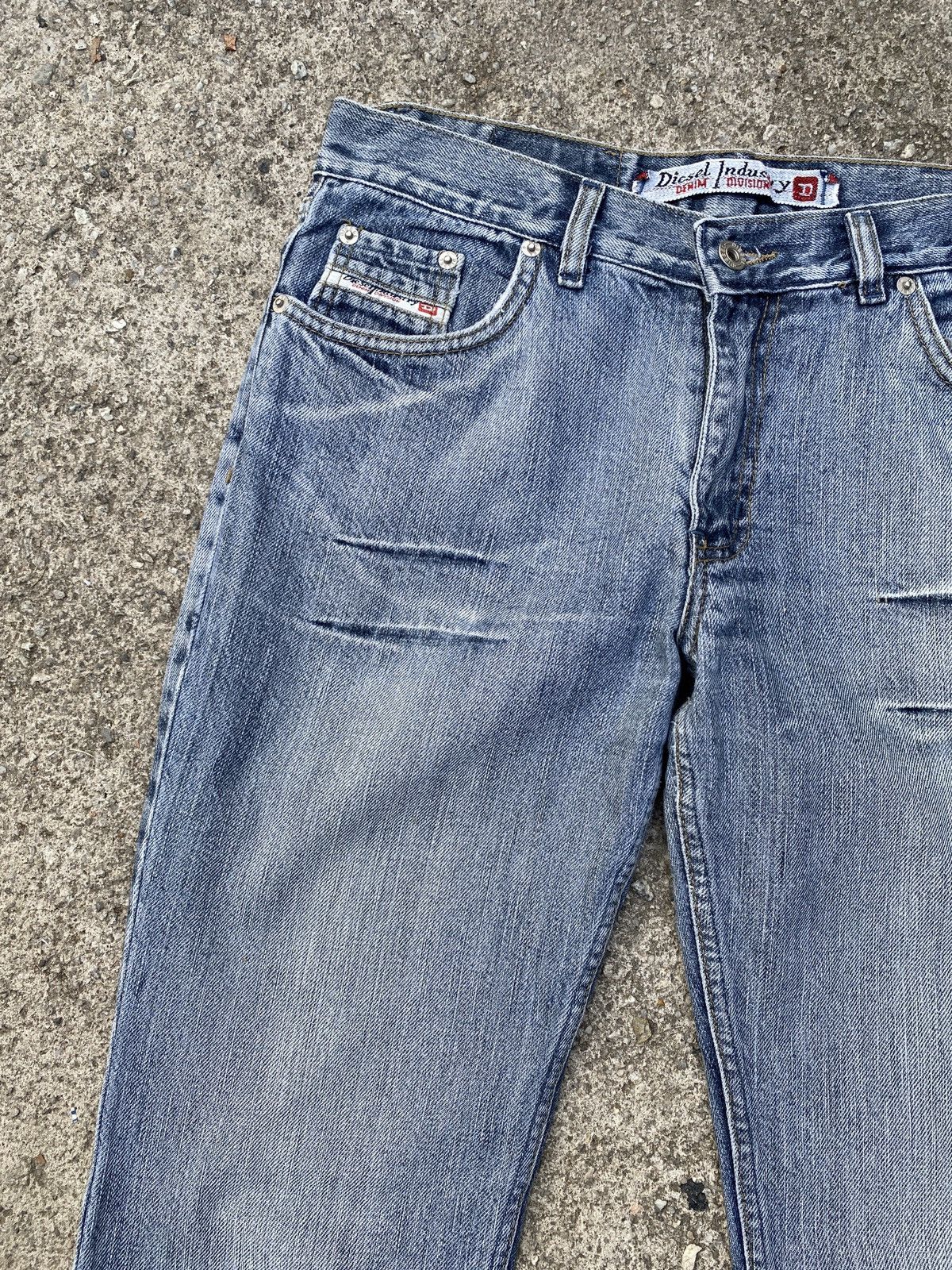 Diesel Vintage 90’s Diesel Industry Open Logo Back Pocket Jeans Size US 30 / EU 46 - 7 Thumbnail