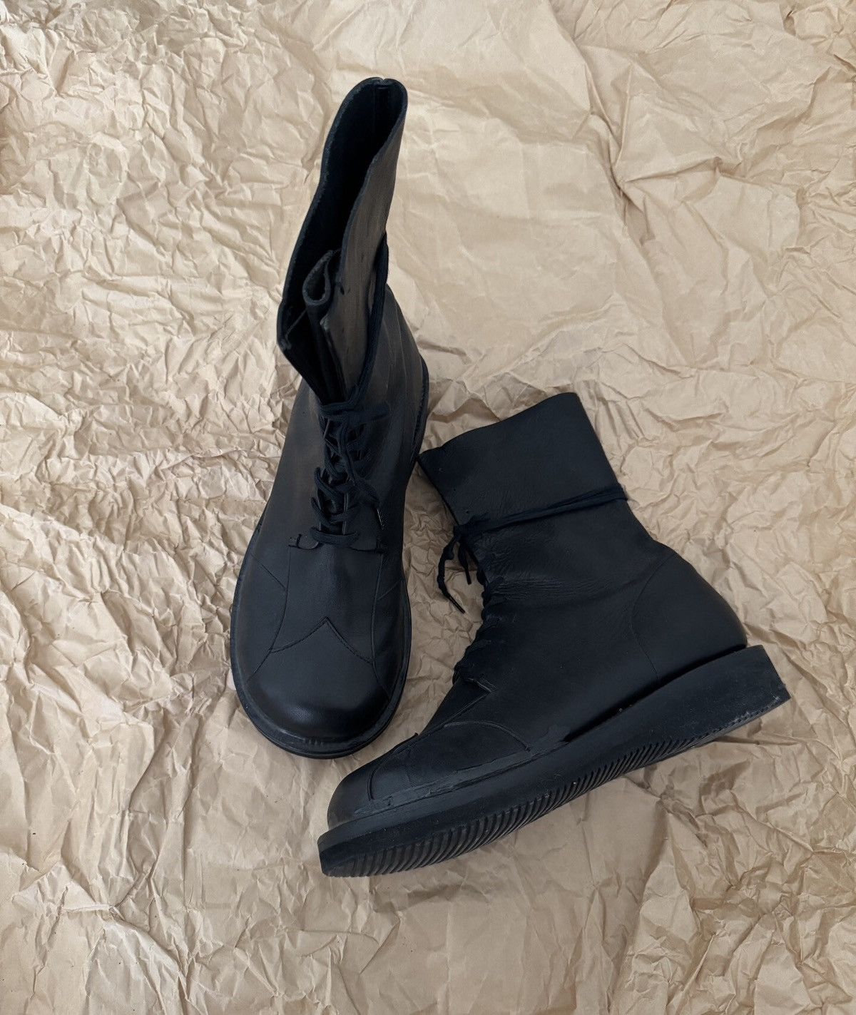 Takahiromiyashita The Soloist. TAKAHIROMIYASHITA THE SOLOIST black leather Size US 9.5 / EU 42-43 - 2 Thumbnail