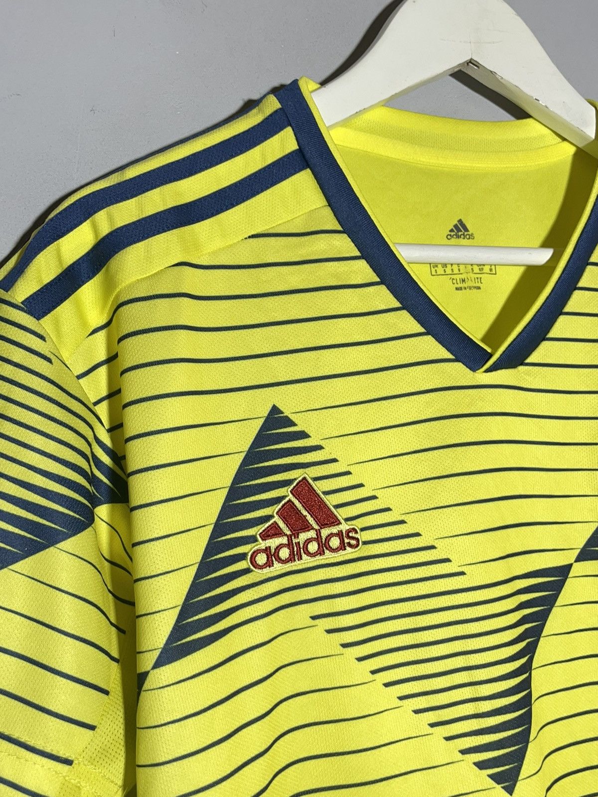 Adidas National Team Colombia Adidas 2019 Home Y2k Football Shirt Size US S / EU 44-46 / 1 - 5 Thumbnail
